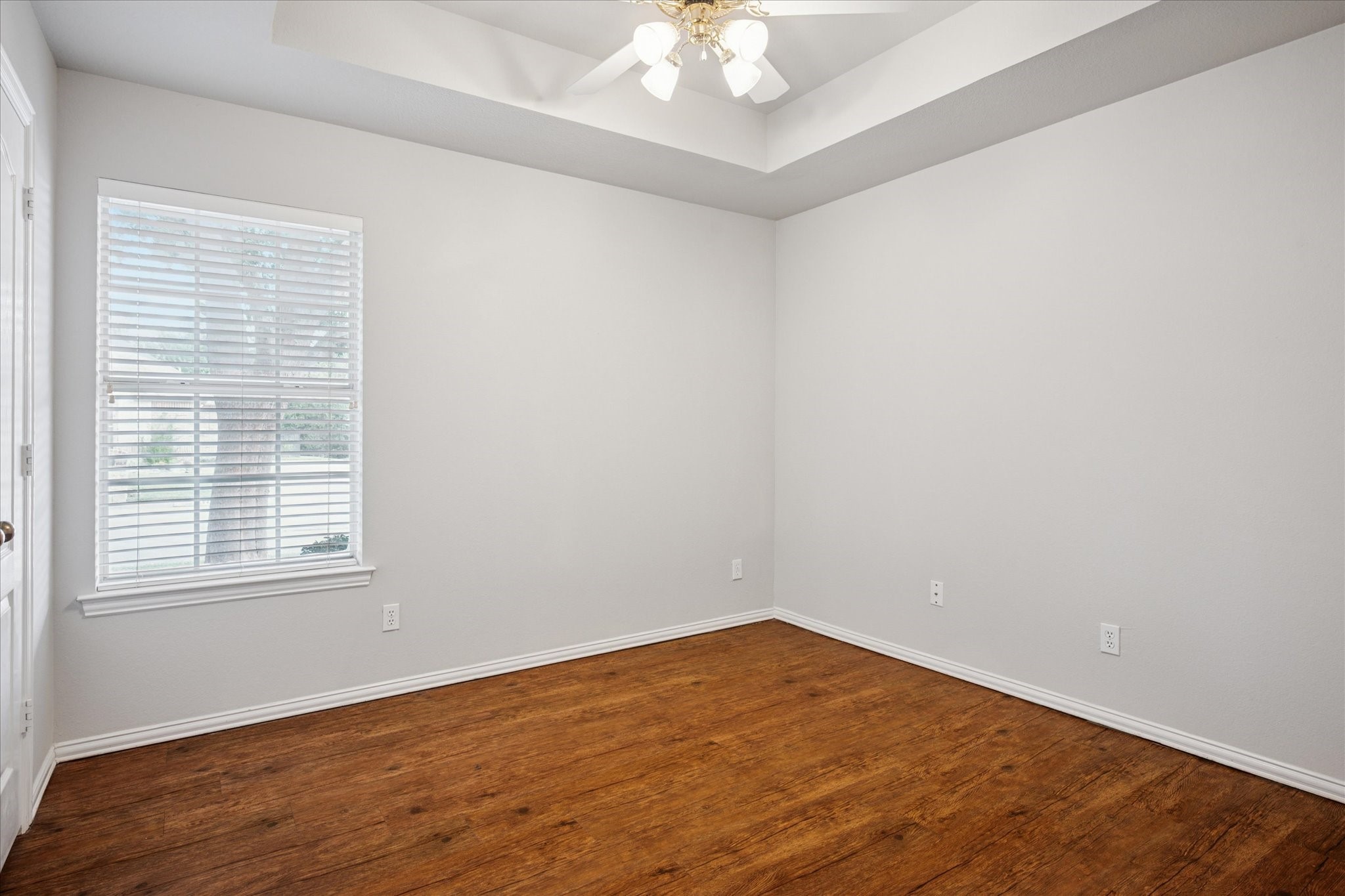 6112 Club House Drive