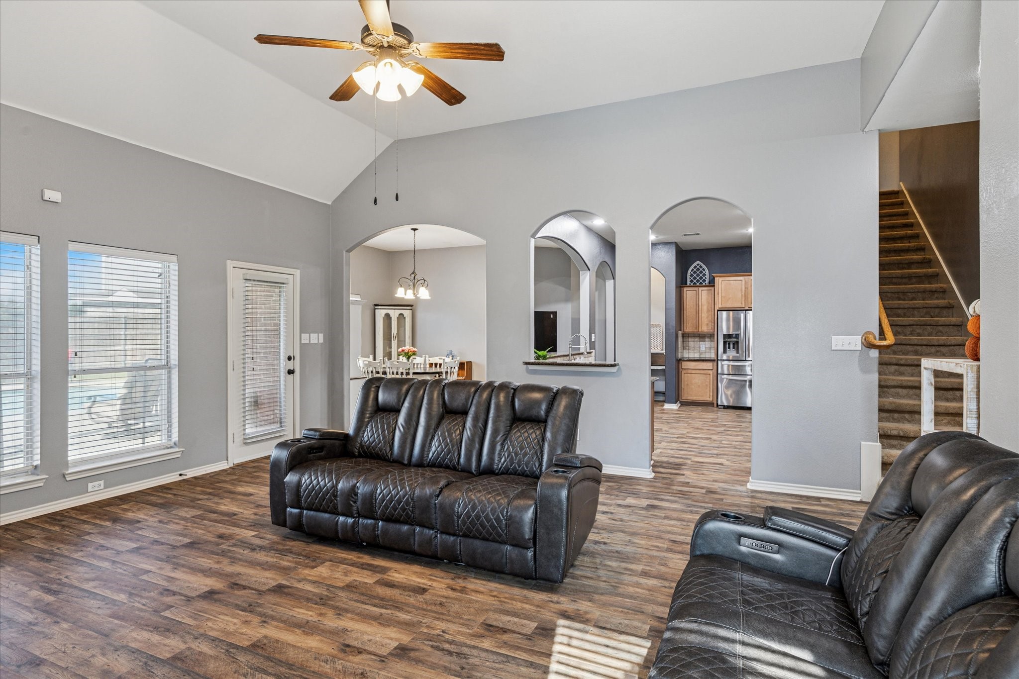 1220 Clairemont Lane