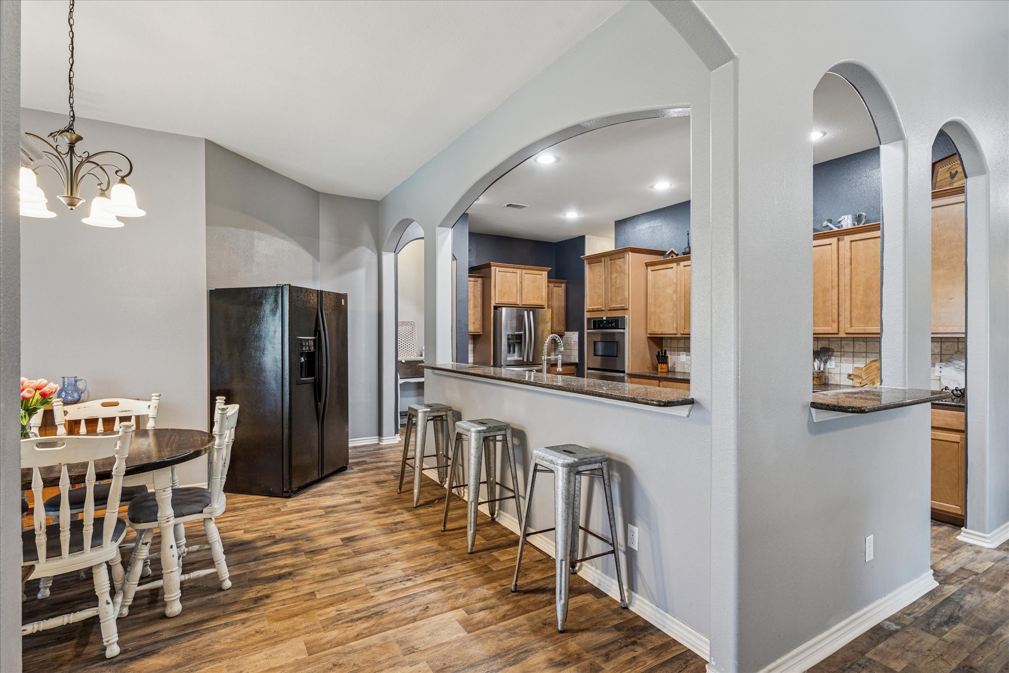 1220 Clairemont Lane