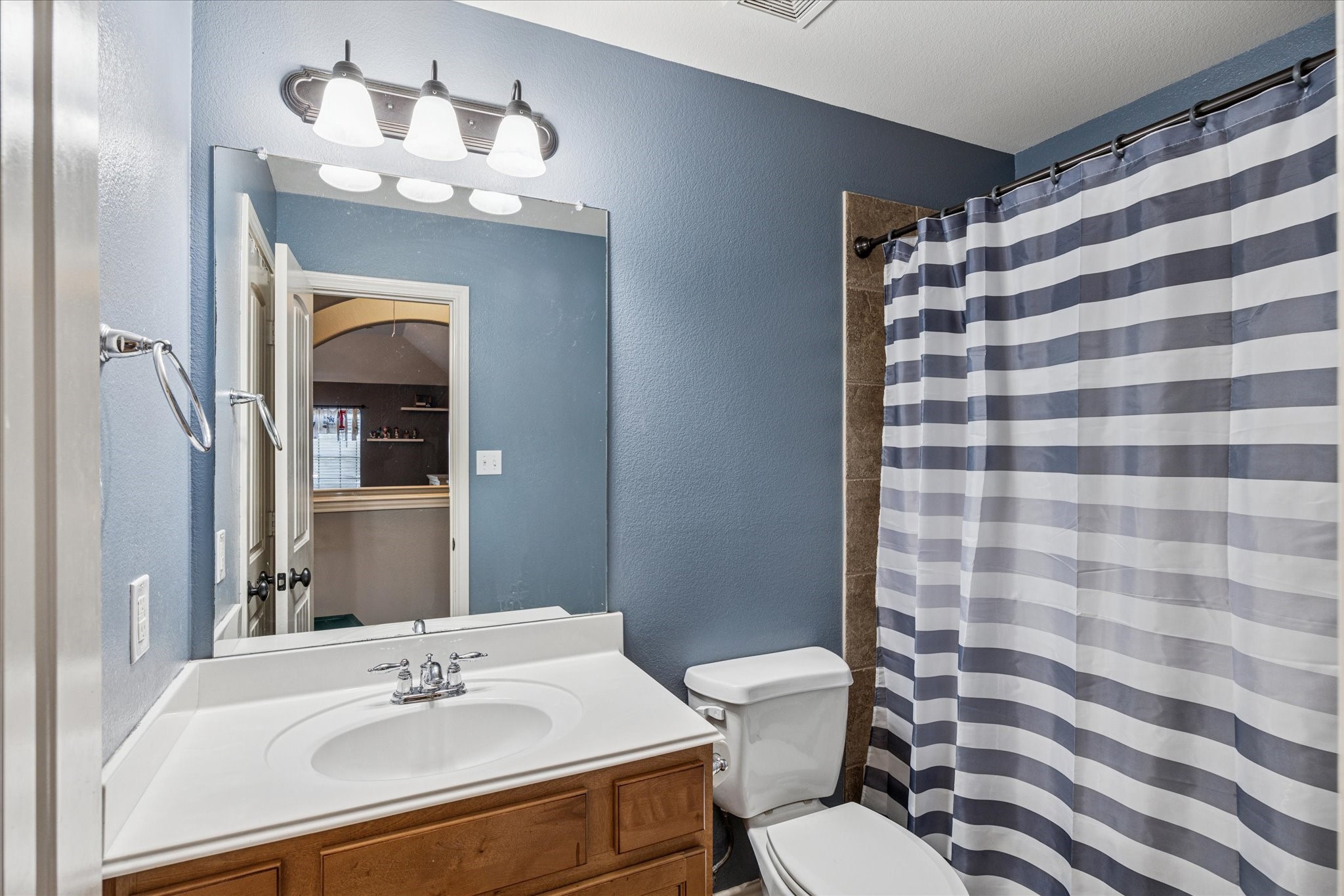 1220 Clairemont Lane