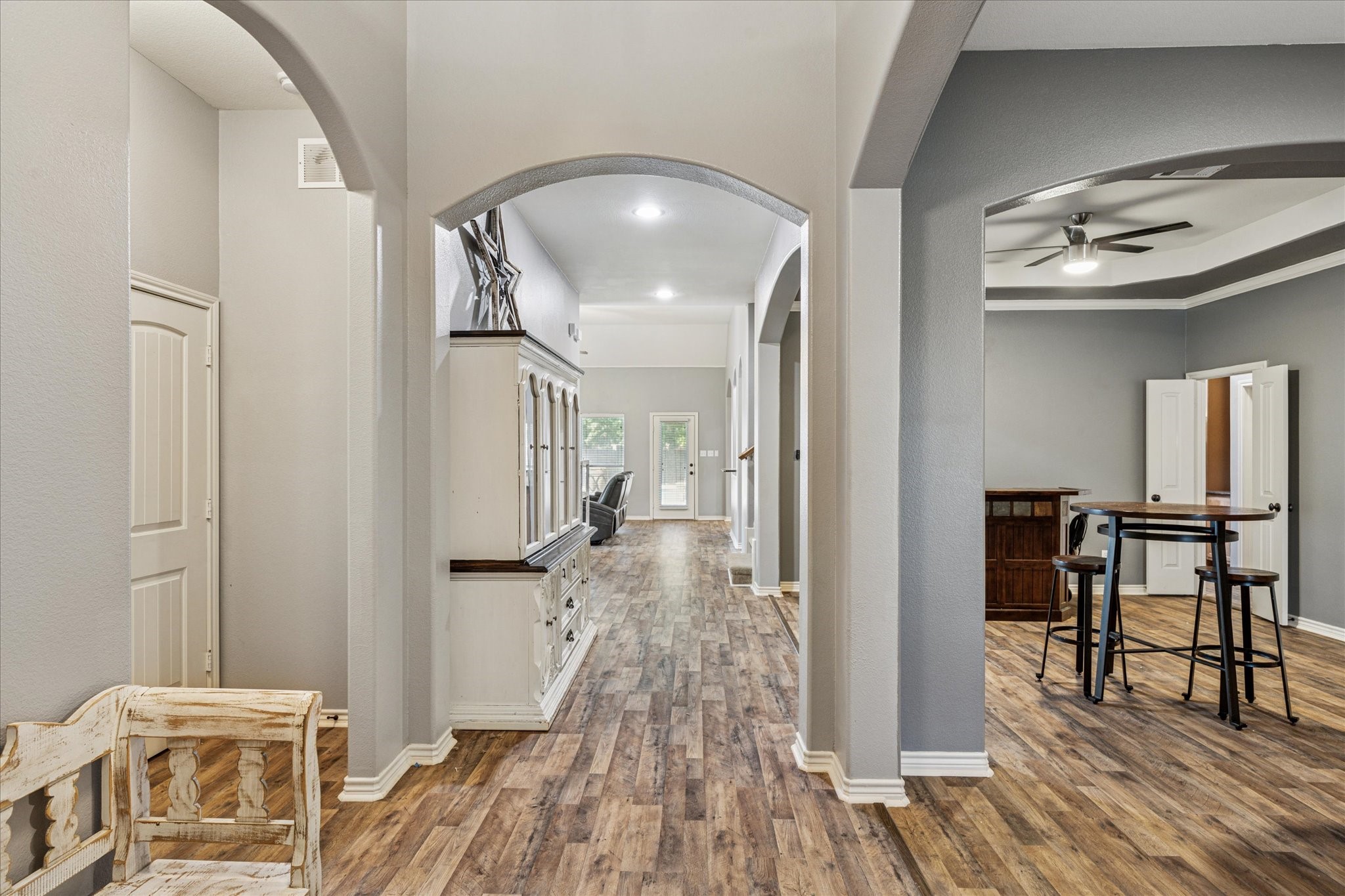 1220 Clairemont Lane