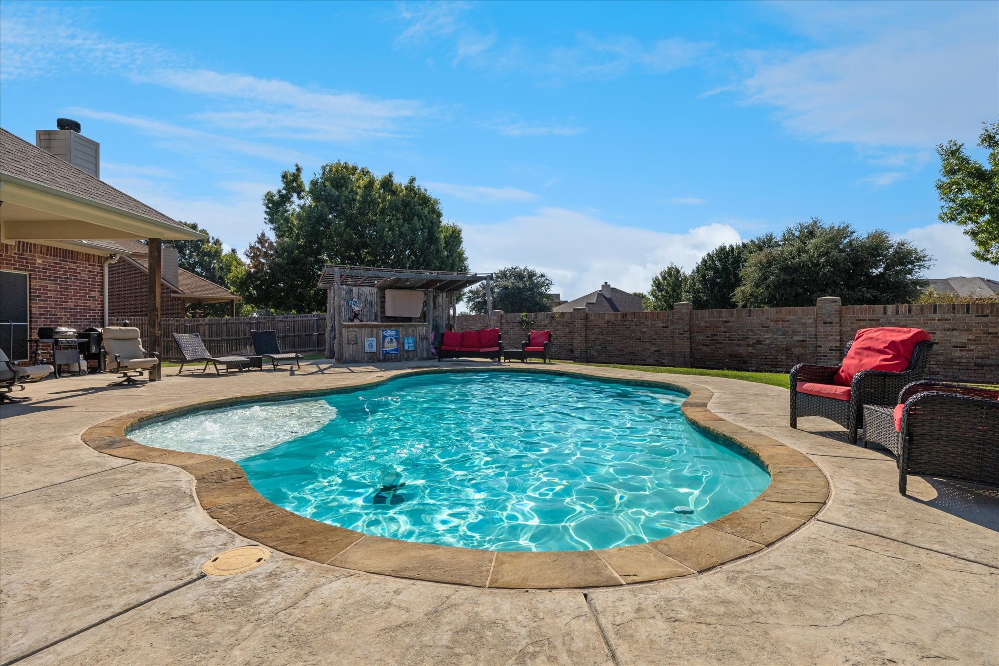 1220 Clairemont Lane