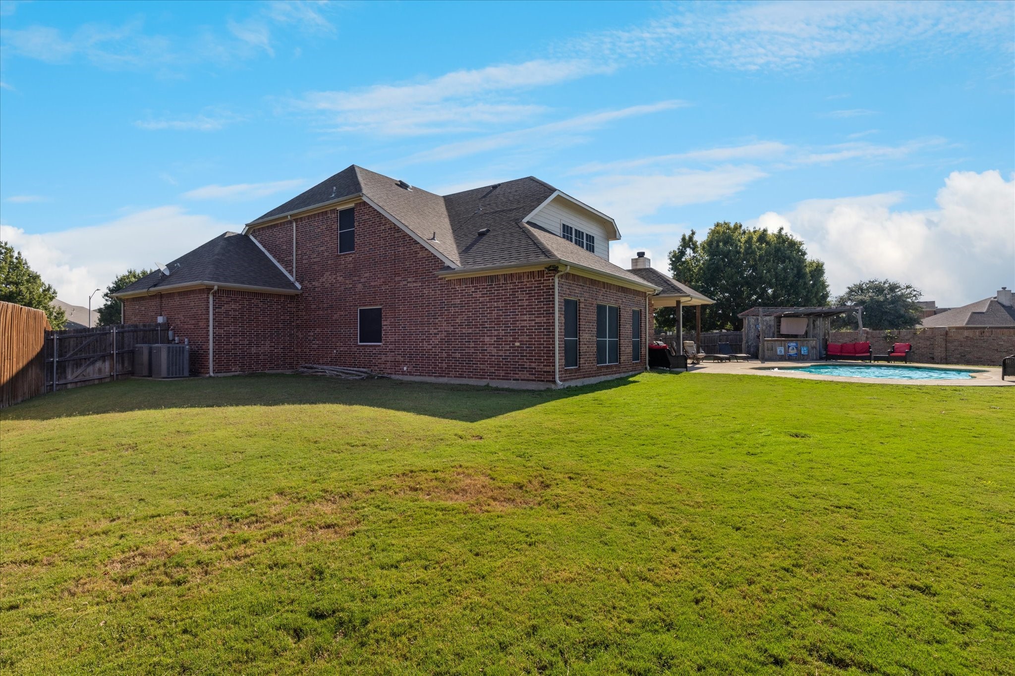 1220 Clairemont Lane