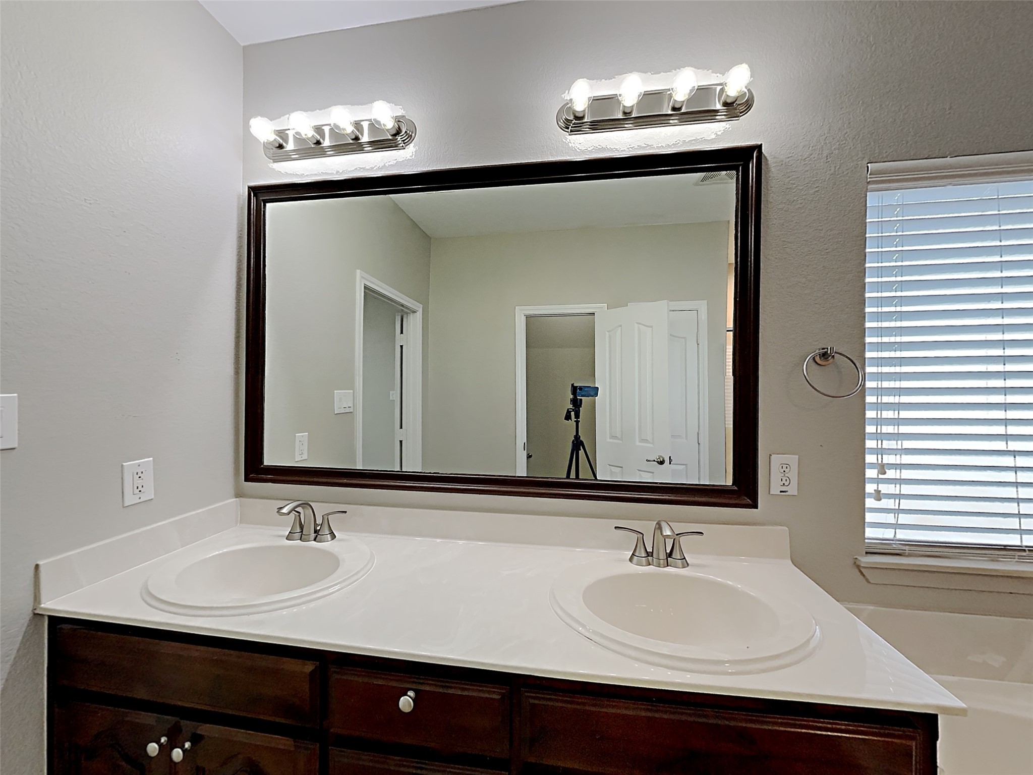 12825 Hidden Valley Court