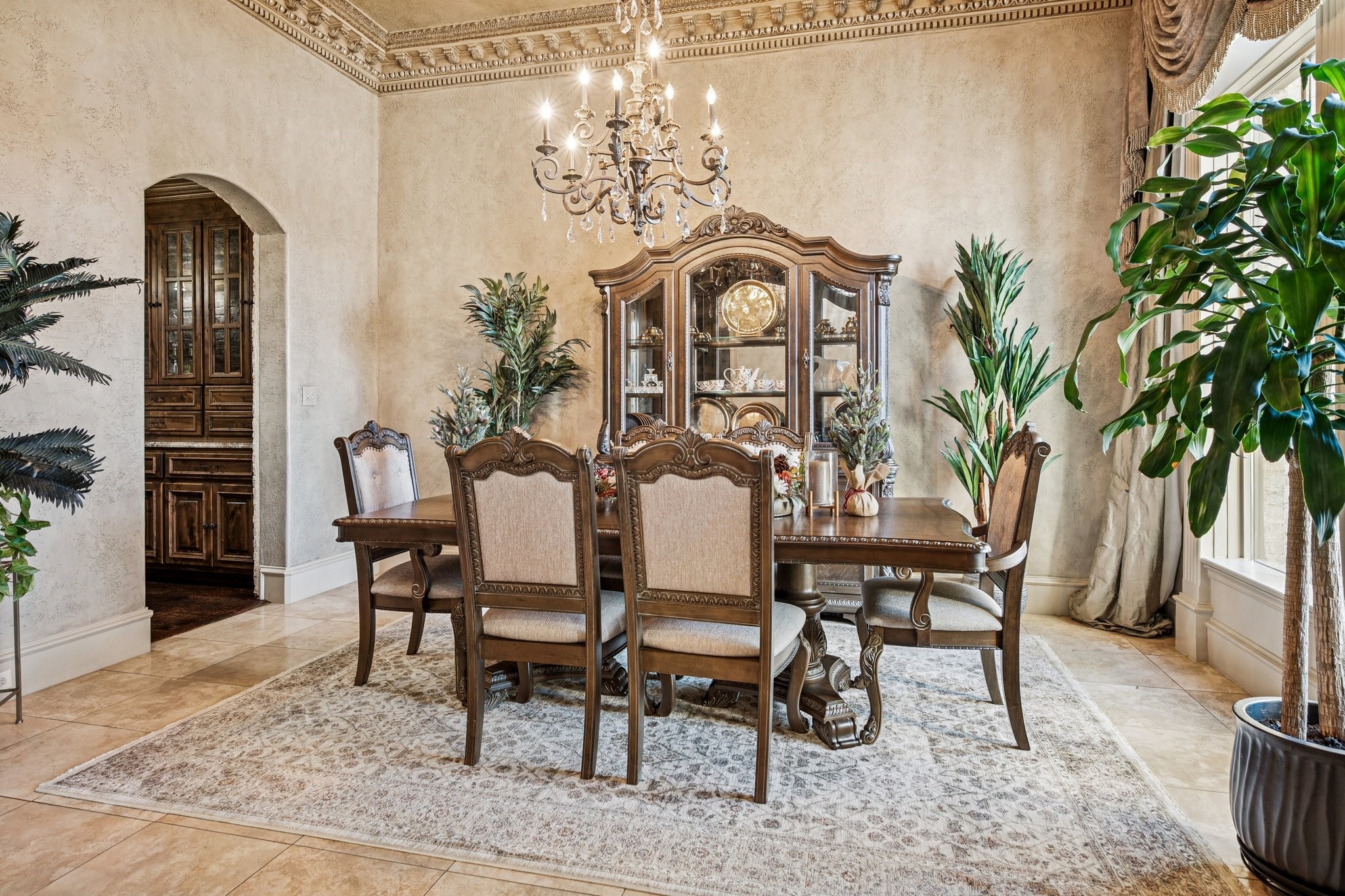 4901 Rockrimmon Court