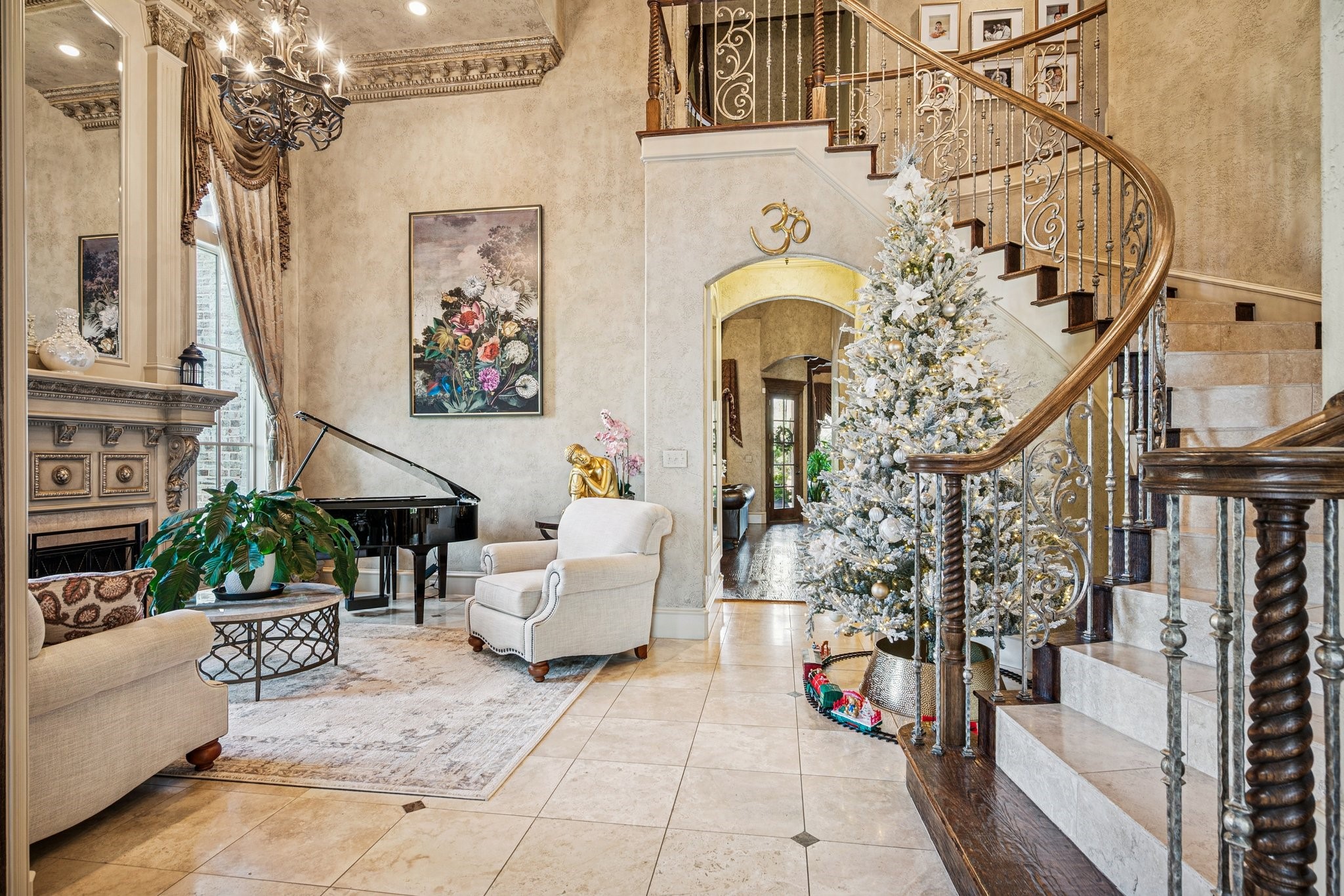 4901 Rockrimmon Court