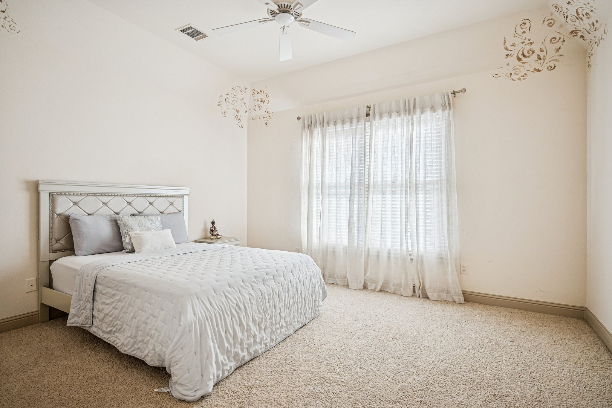 4901 Rockrimmon Court