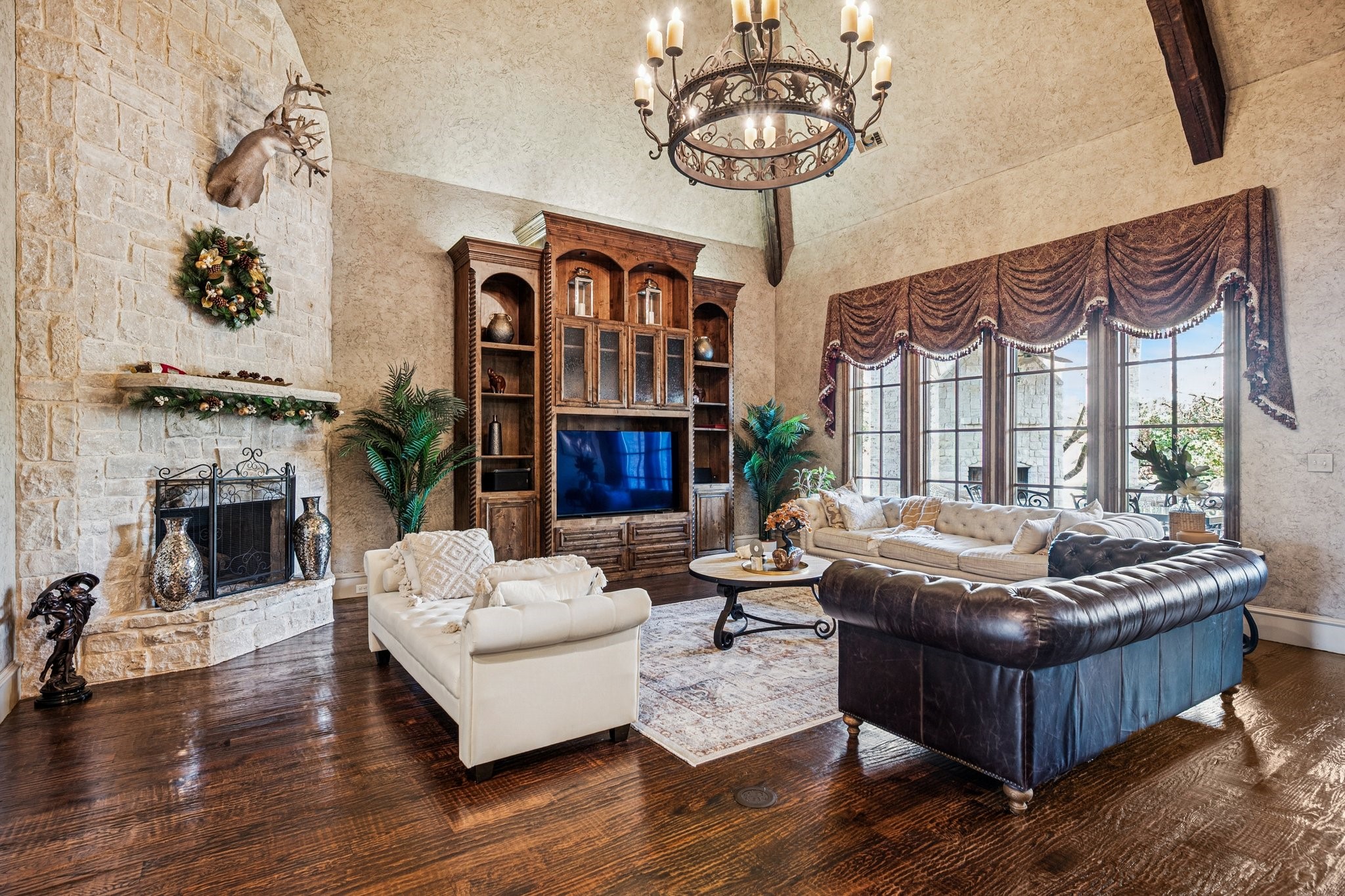 4901 Rockrimmon Court