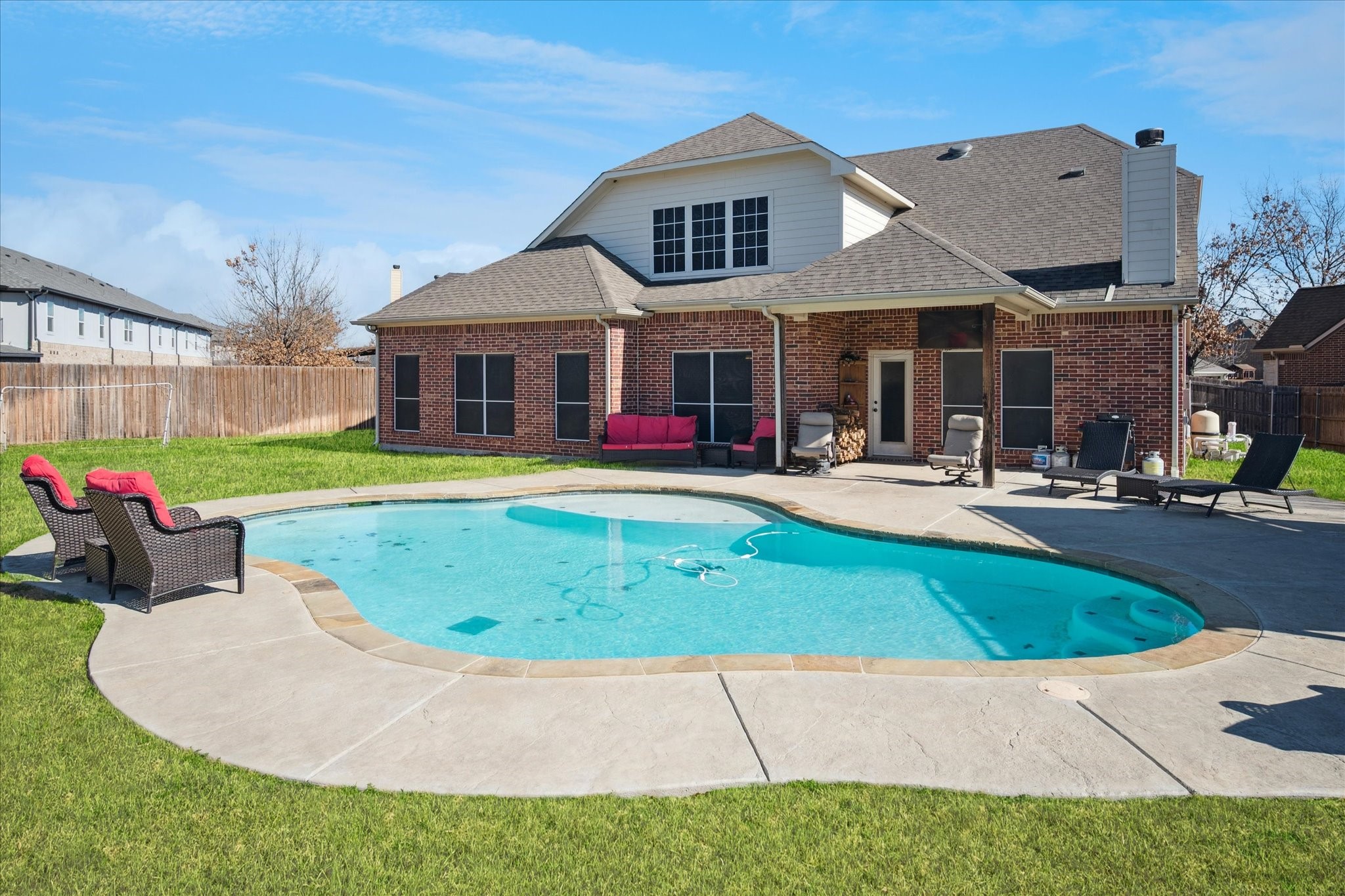 1220 Clairemont Lane