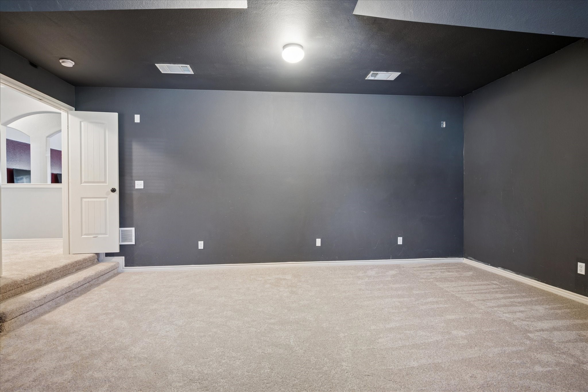 1220 Clairemont Lane