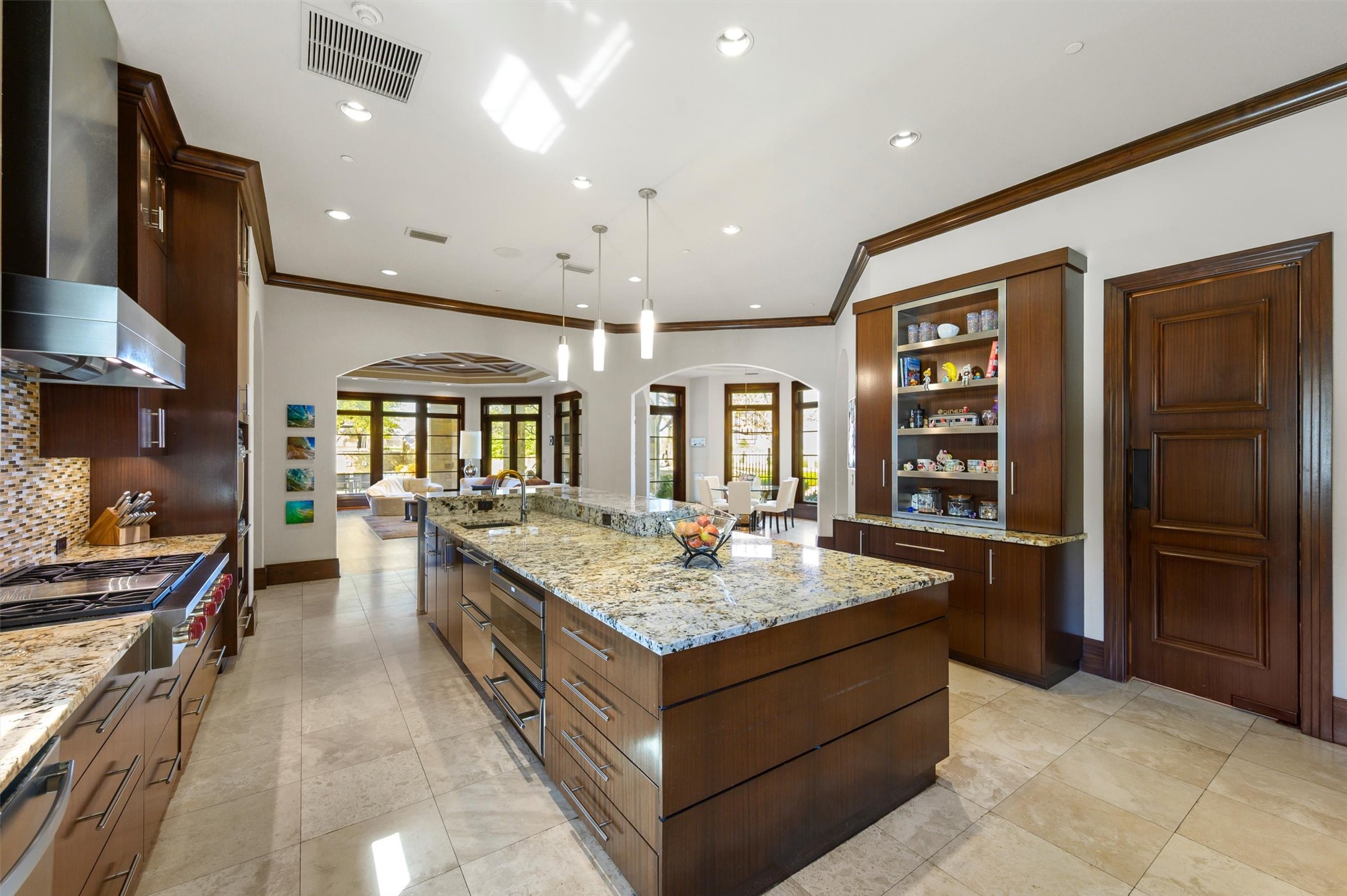 940 W Dove Road