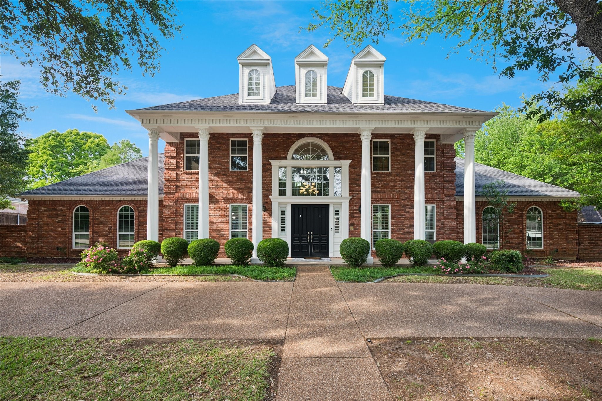 2400 Danbury Drive