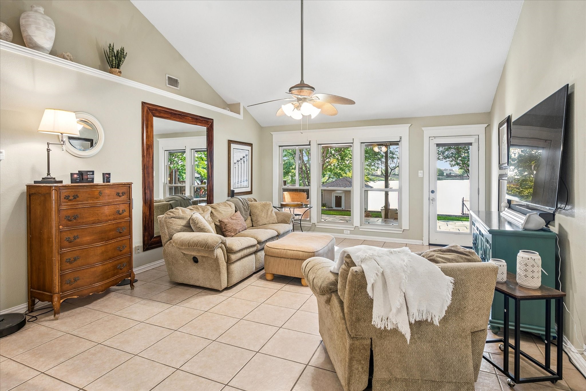 1303 Lakeshore Drive