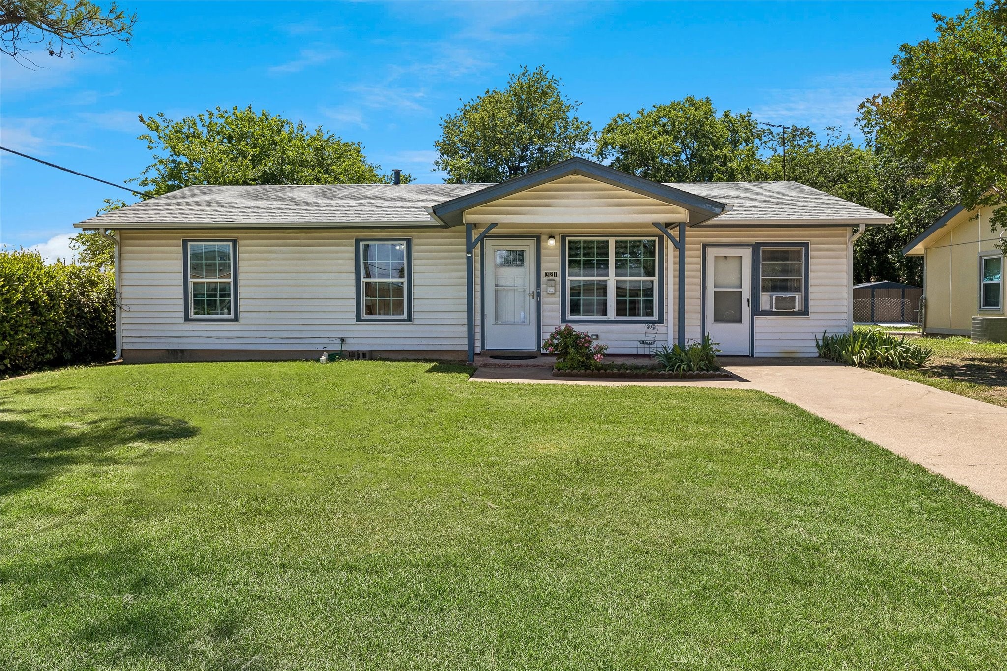 321 Lorna Street