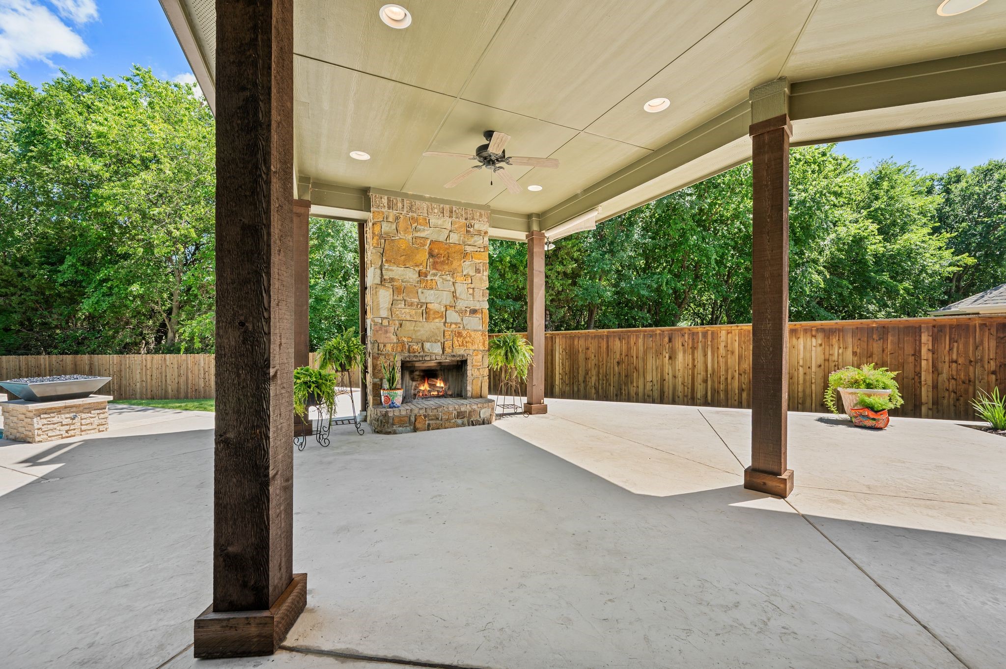 2034 Churchill Downs Lane
