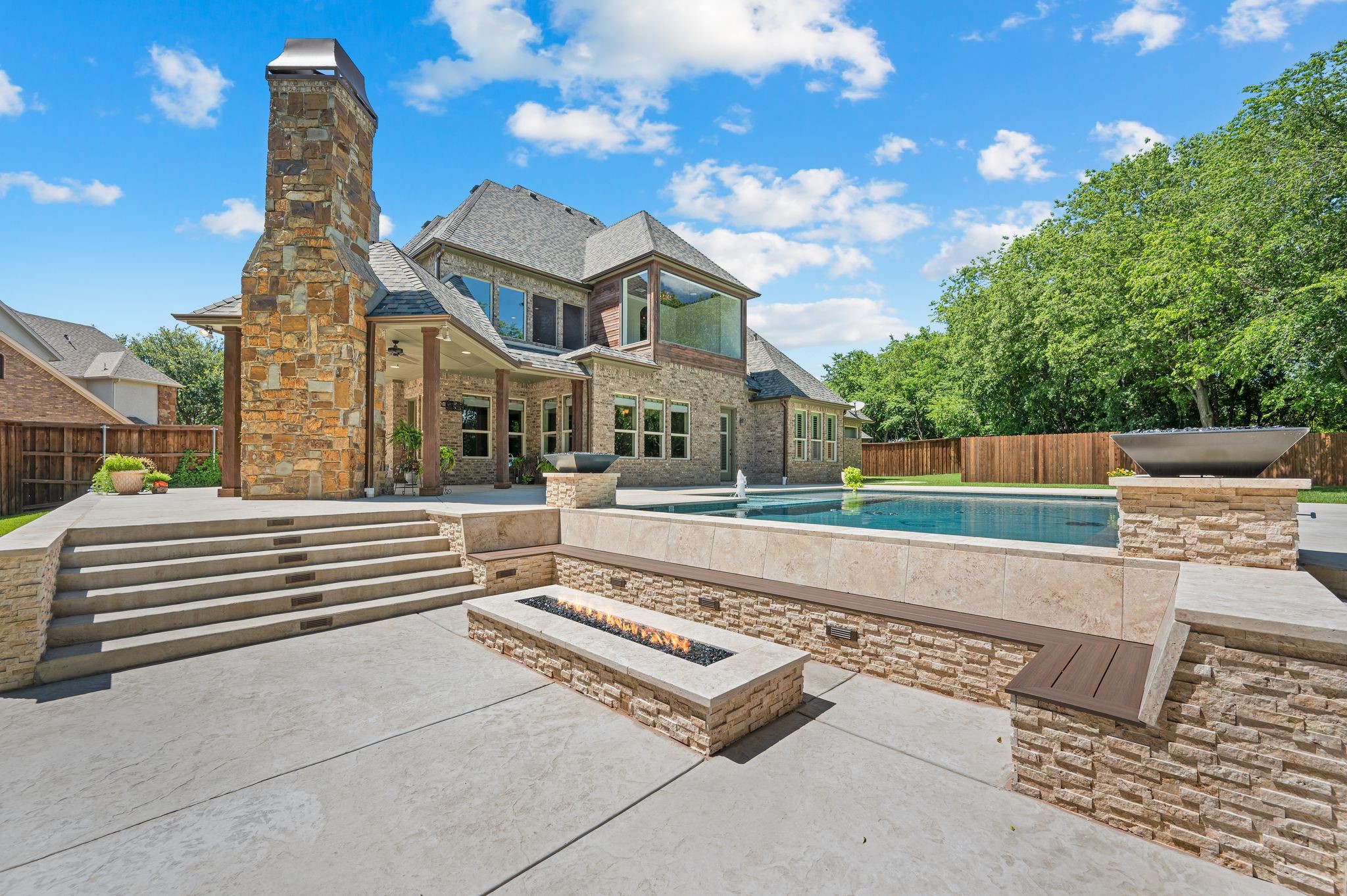2034 Churchill Downs Lane
