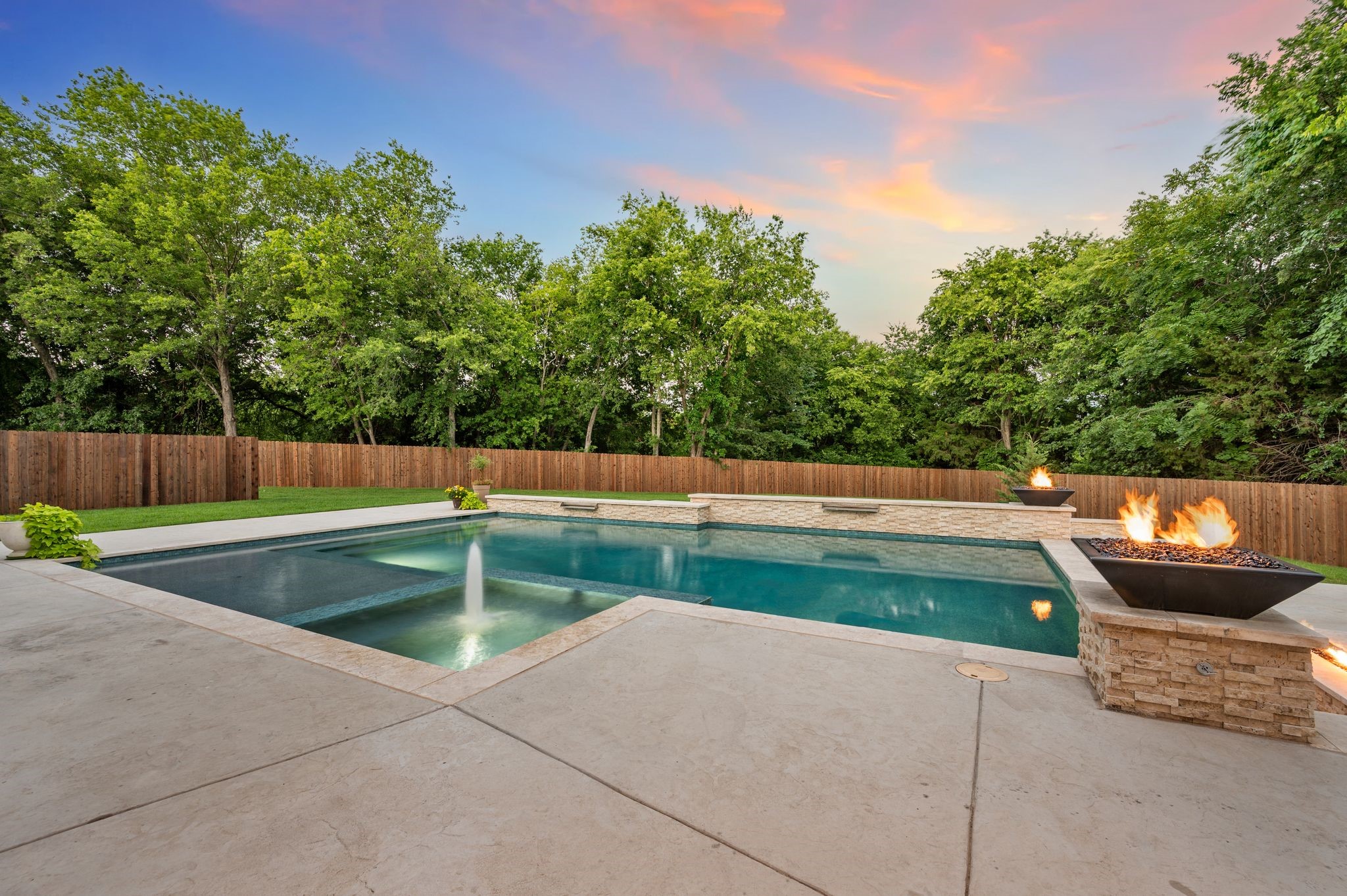 2034 Churchill Downs Lane