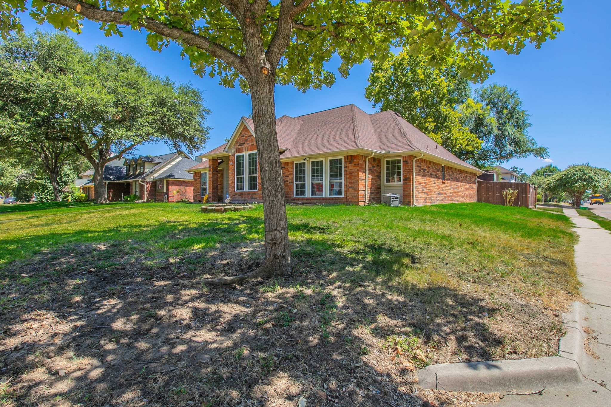 2759 Wentworth Drive