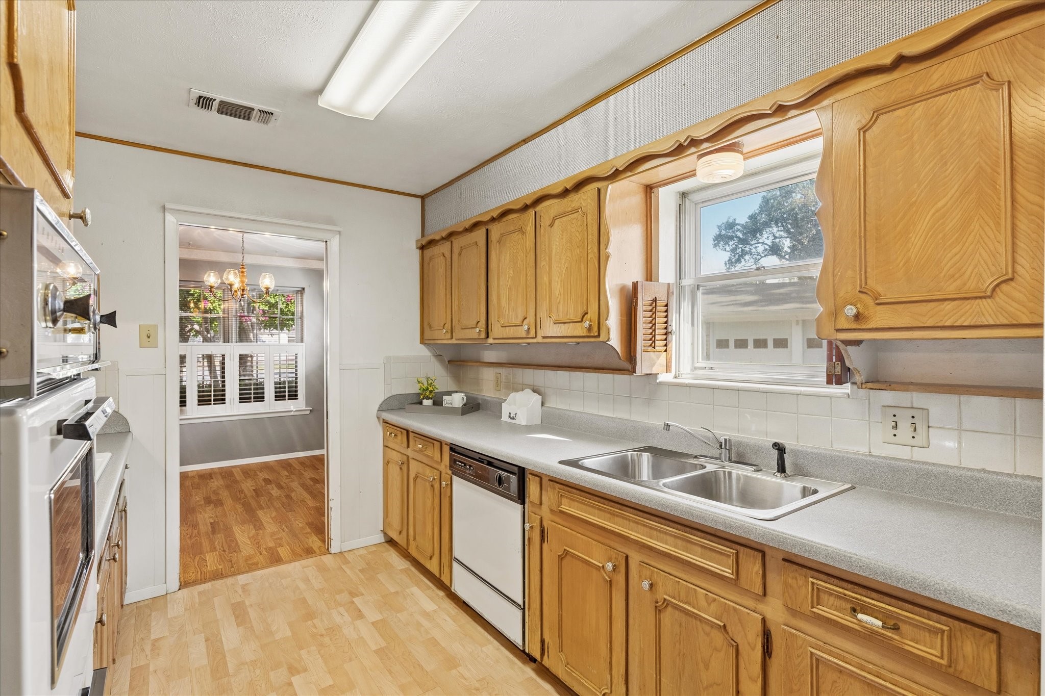 512 Brown Trail Court