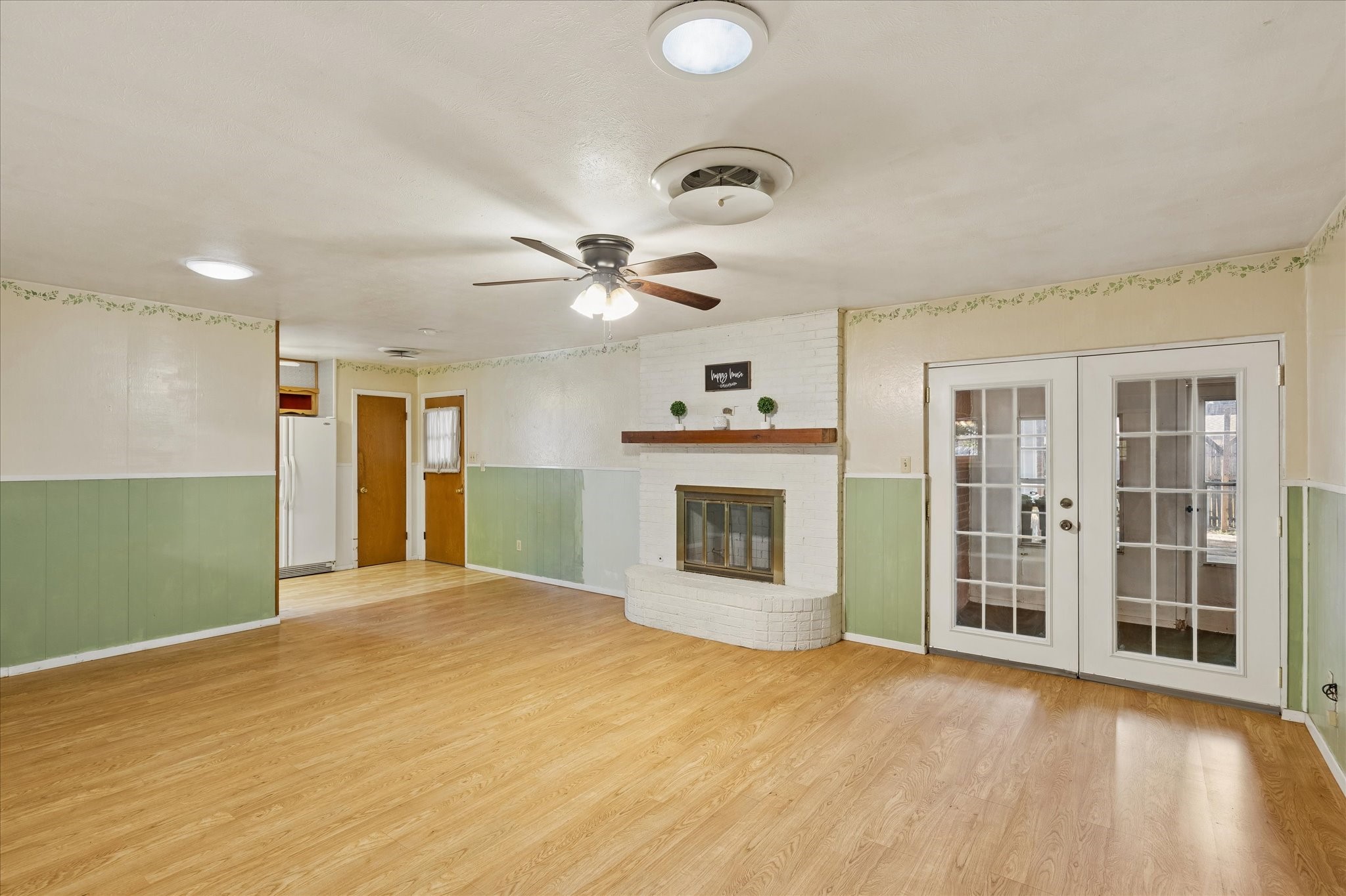 512 Brown Trail Court