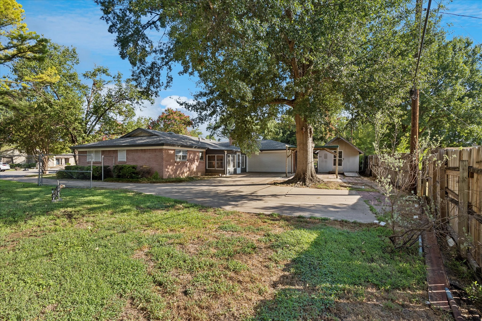 512 Brown Trail Court