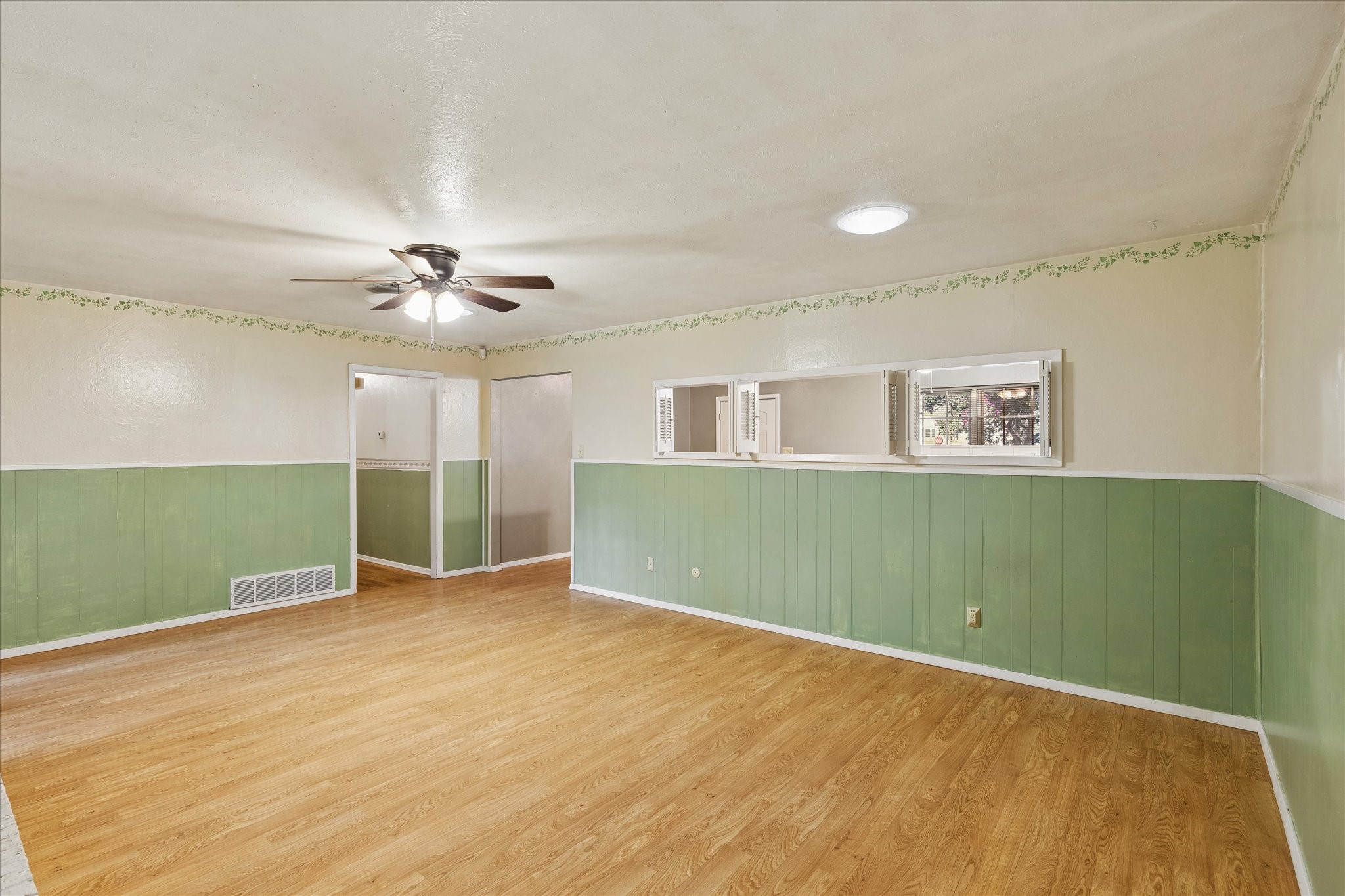 512 Brown Trail Court