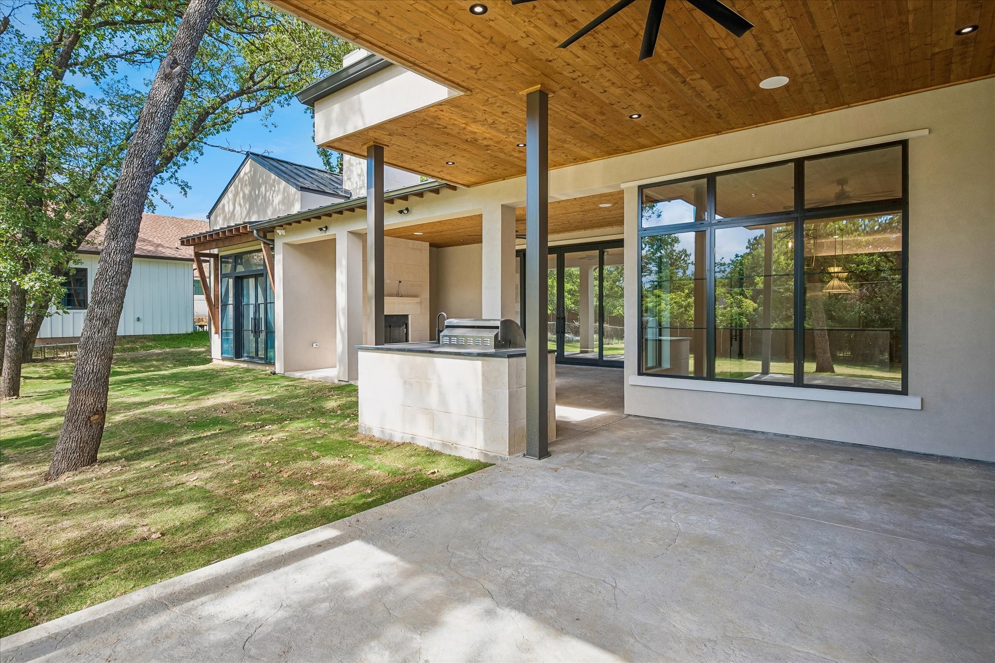 413 Live Oak Drive