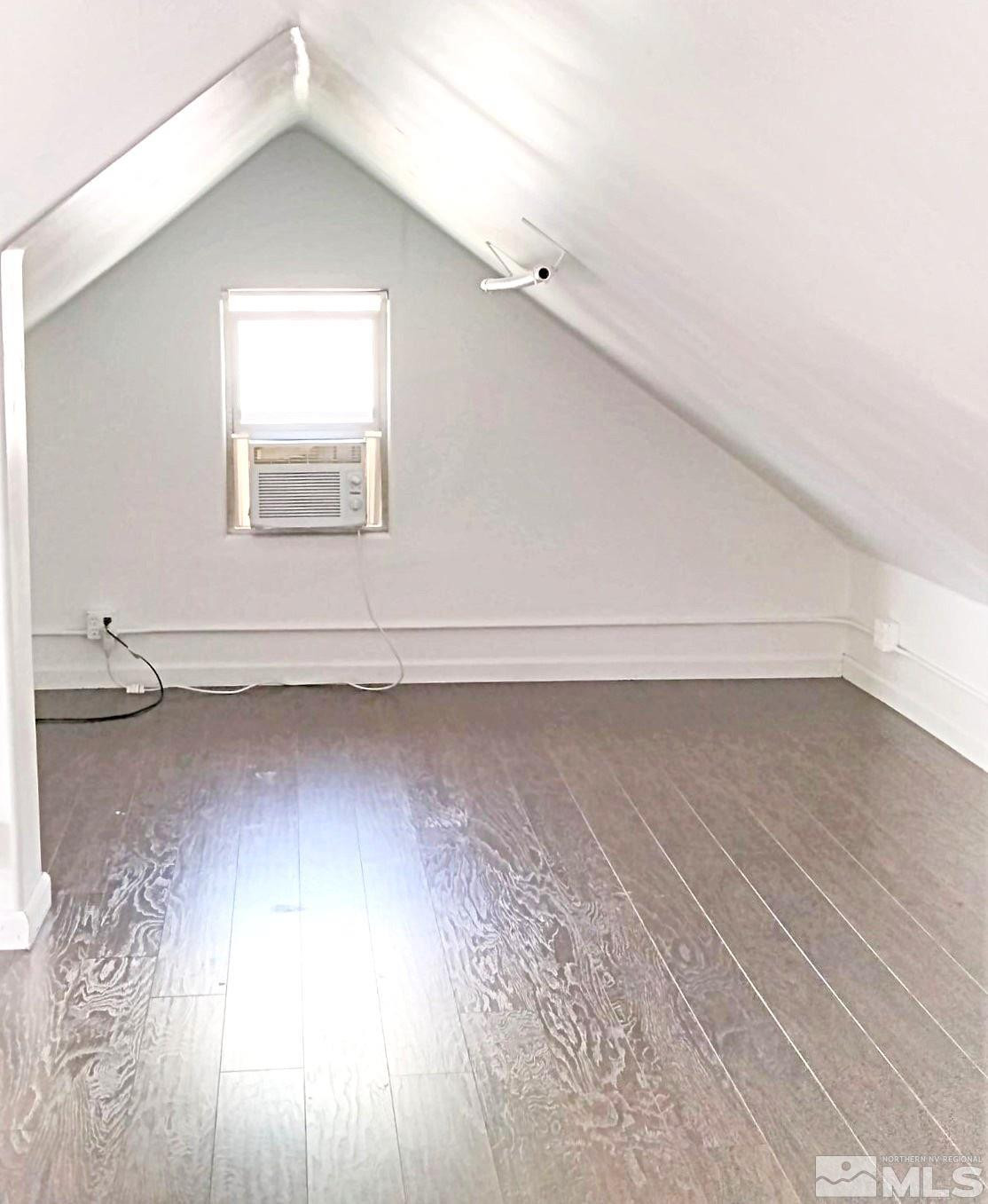 46 W 10th