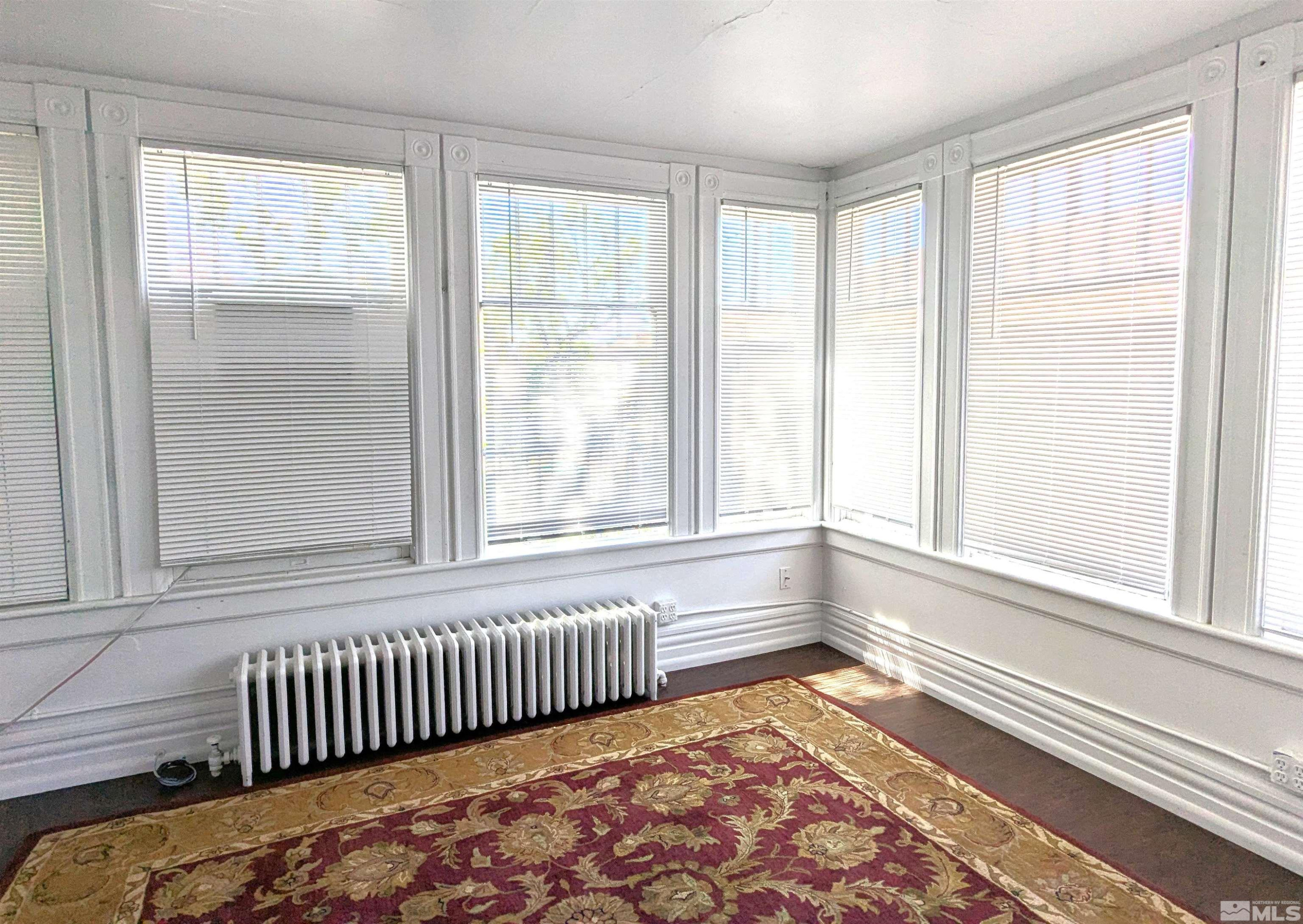 46 W 10th
