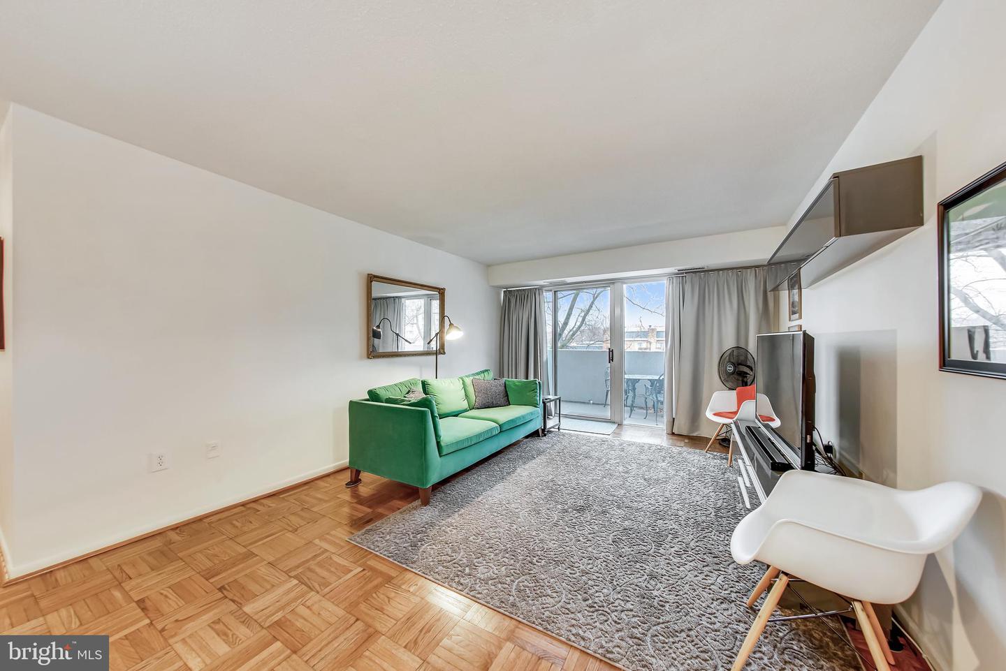 700 7TH STREET SW Unit: 326