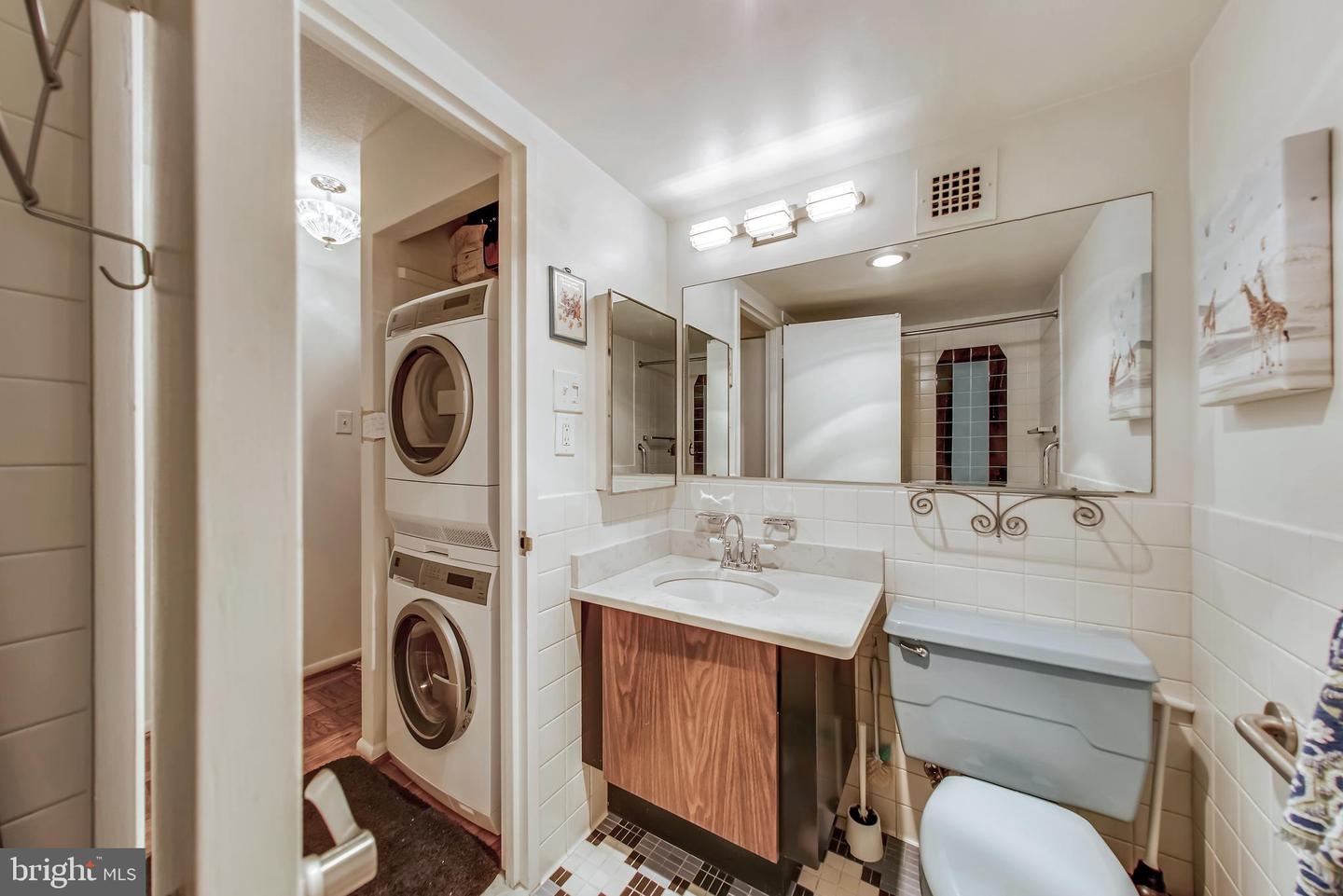 700 7TH STREET SW Unit: 326