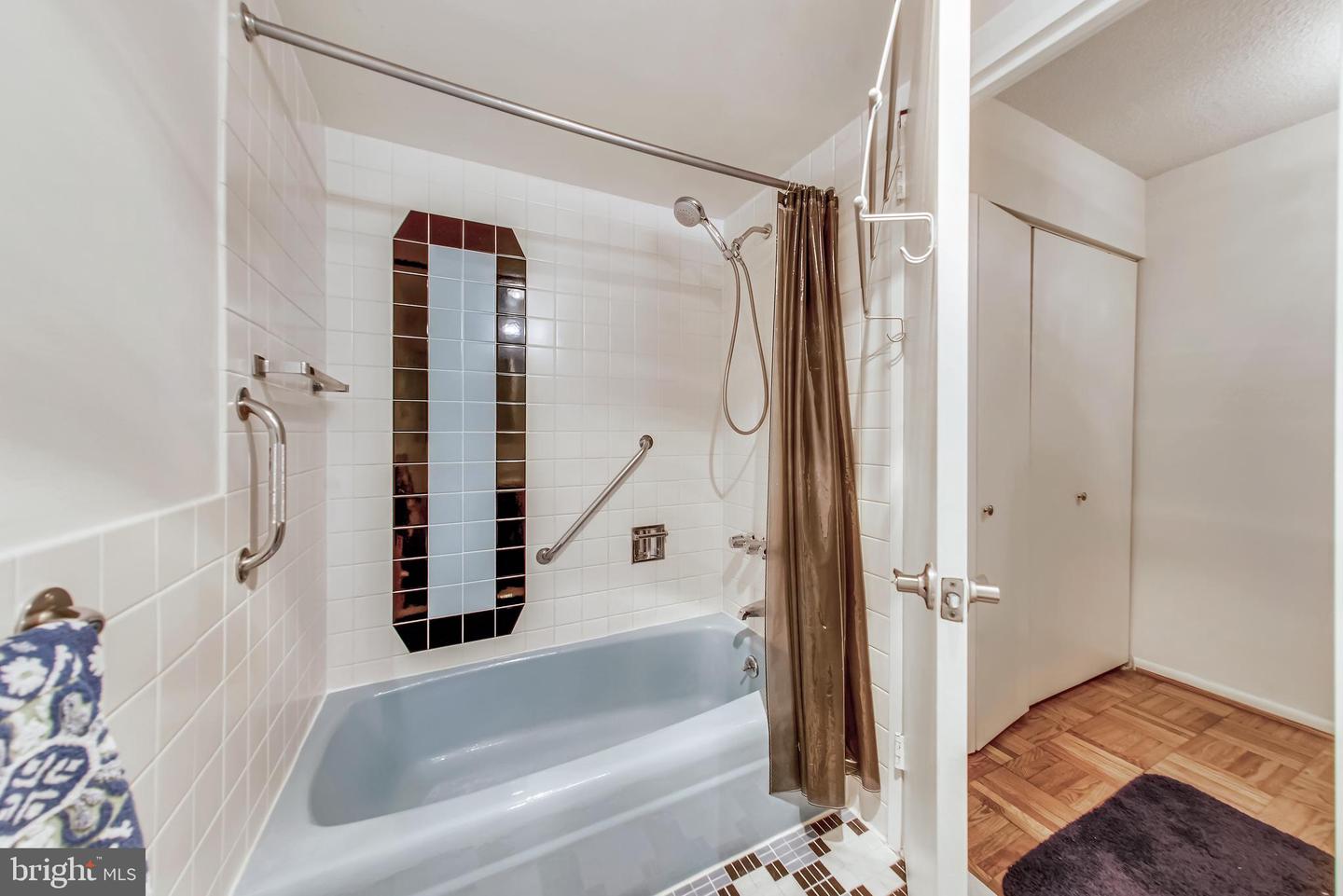 700 7TH STREET SW Unit: 326