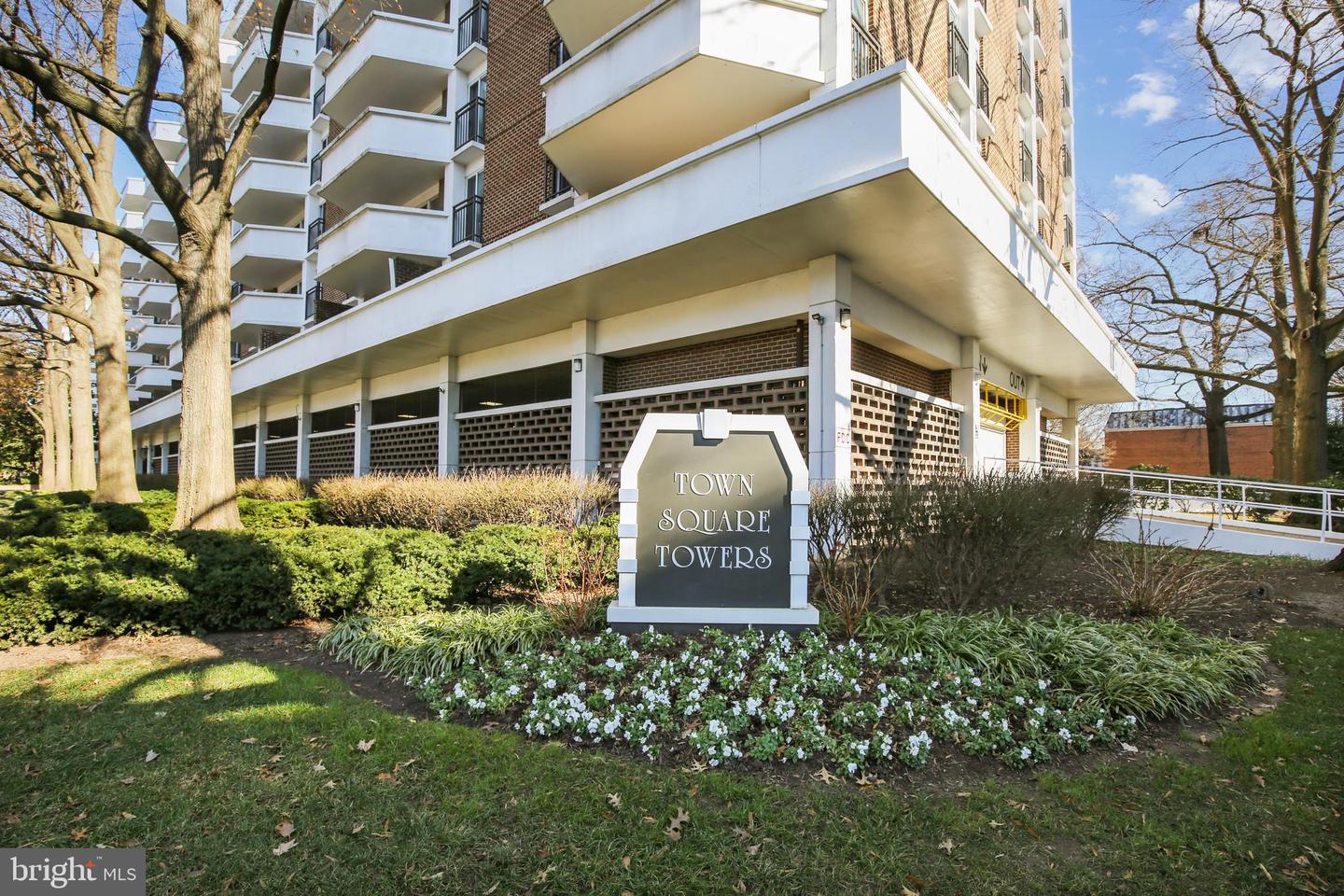 700 7TH STREET SW Unit: 326