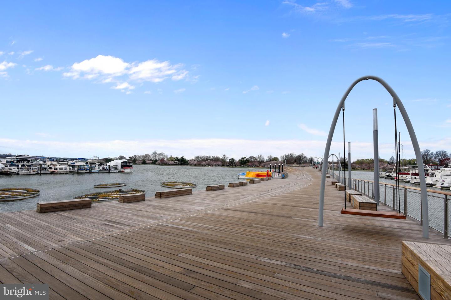 700 7TH STREET SW Unit: 326