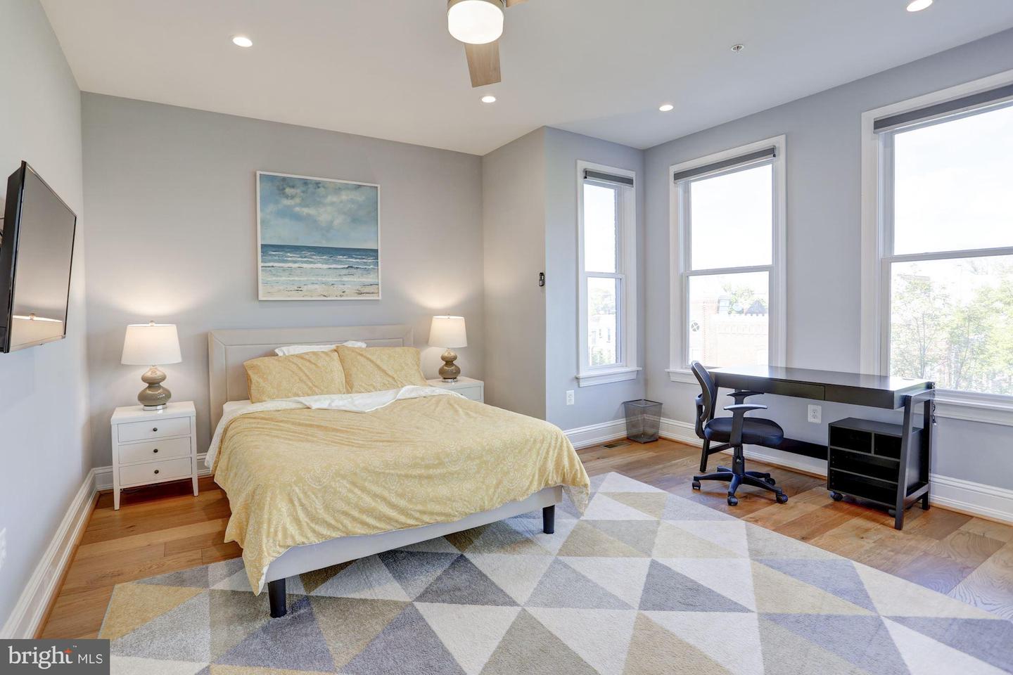 434 3RD STREET NE Unit: 2