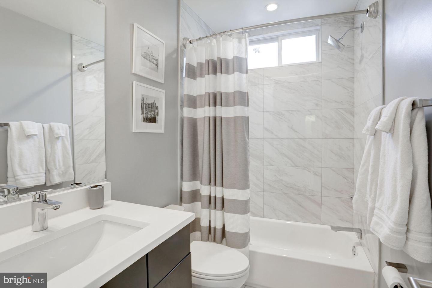 434 3RD STREET NE Unit: 2