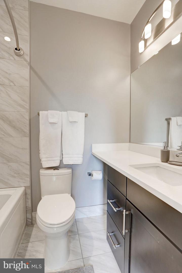 434 3RD STREET NE Unit: 2