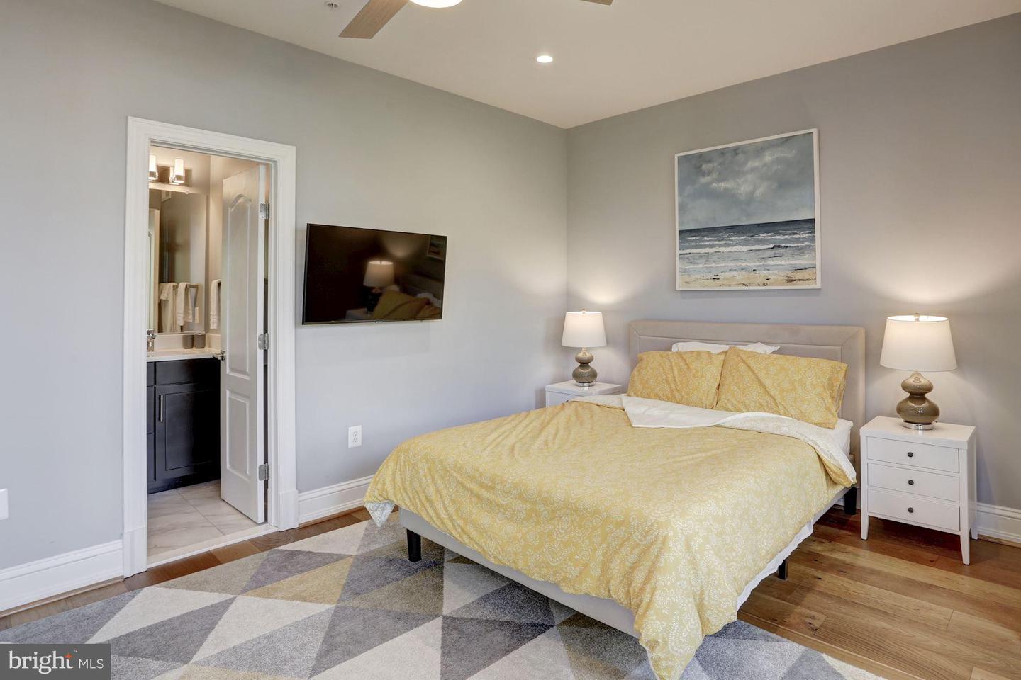 434 3RD STREET NE Unit: 2