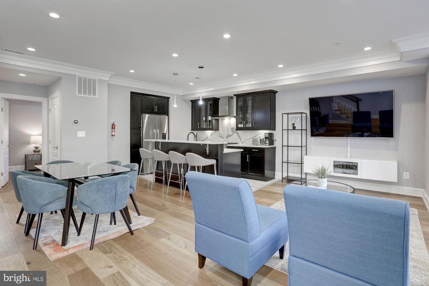 434 3RD STREET NE Unit: 2