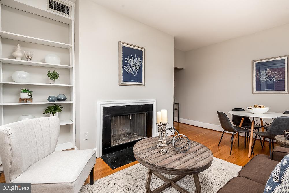 18 9TH STREET NE Unit: 308