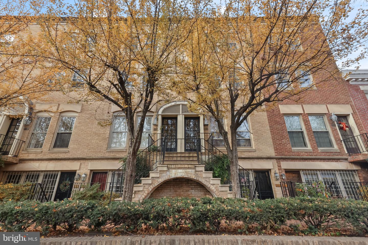 218 3RD STREET NE Unit: 30