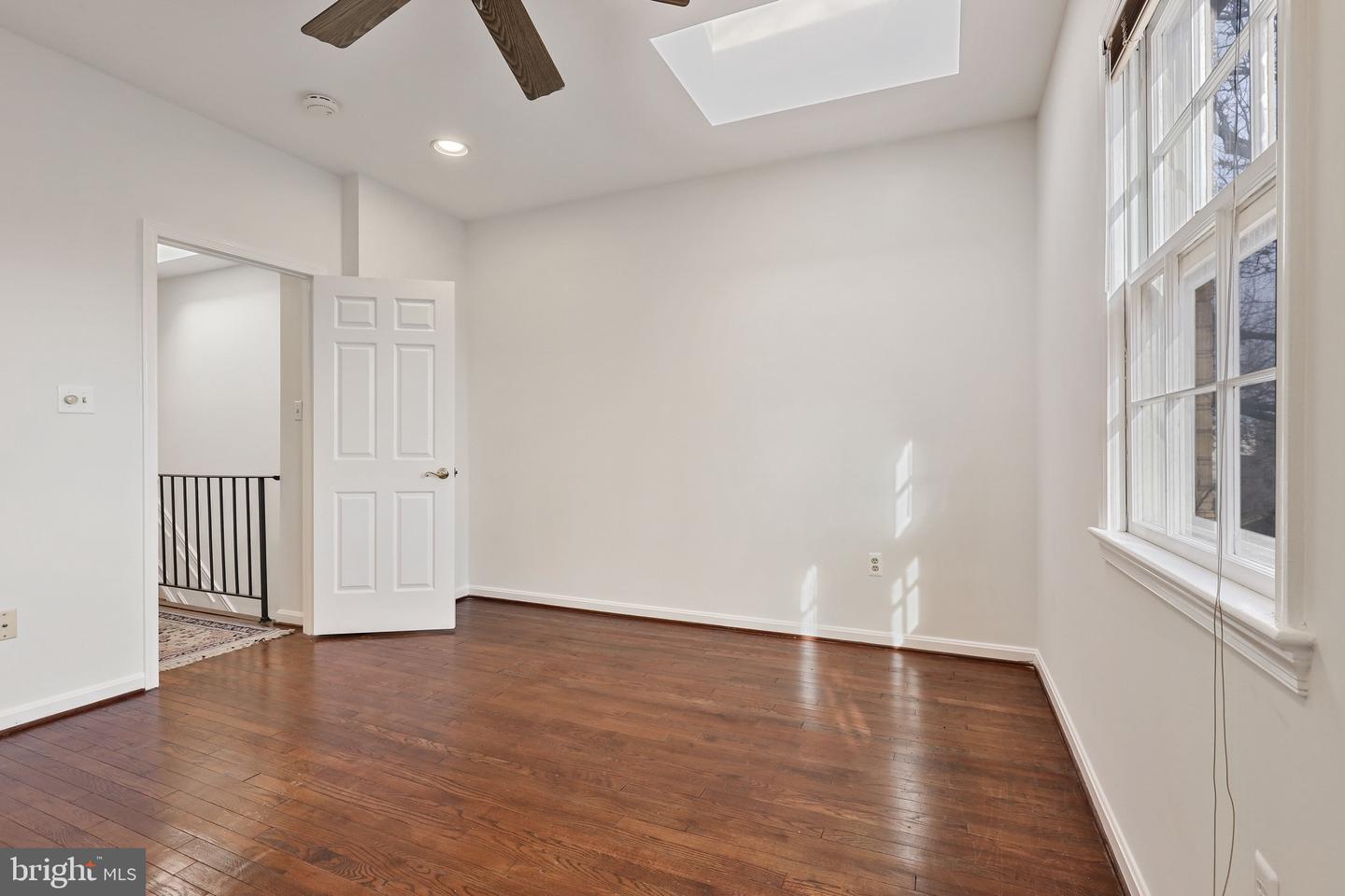 218 3RD STREET NE Unit: 30