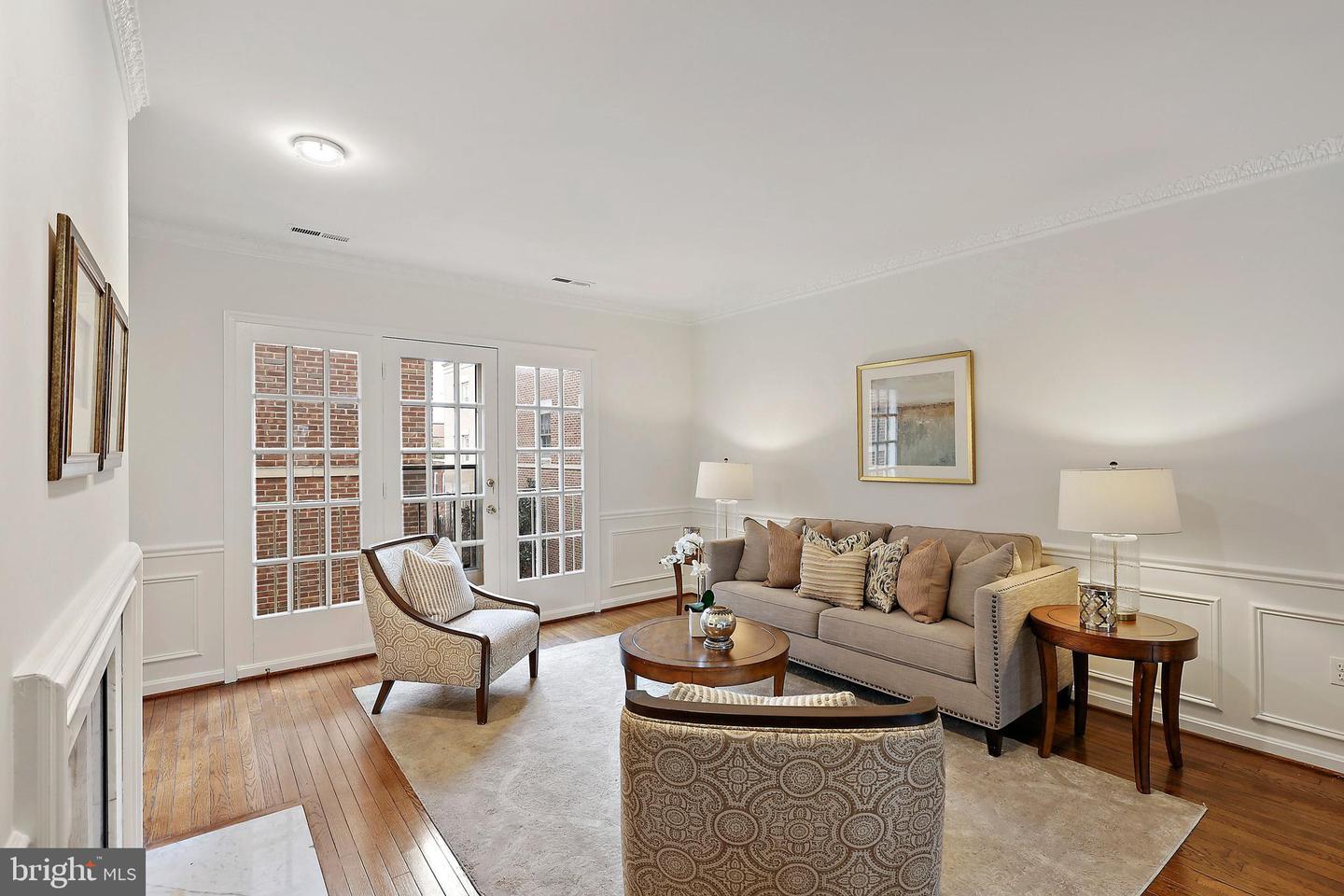 218 3RD STREET NE Unit: 30