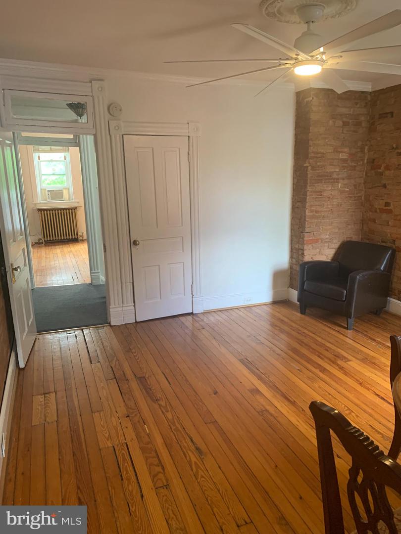 318 NORTH CAROLINA AVENUE SE Unit: 3