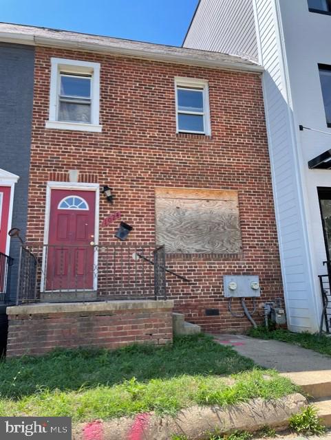 1024 18TH STREET NE