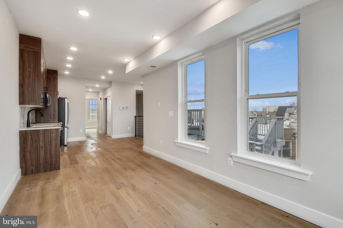 235 FLORIDA AVENUE NW Unit: 5
