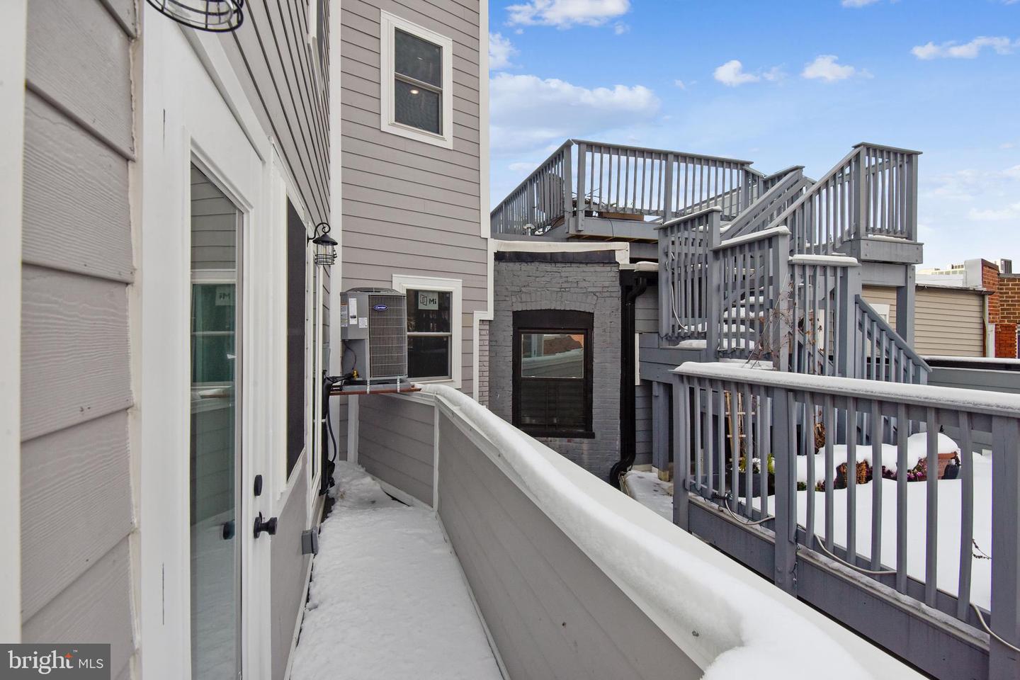 235 FLORIDA NW Unit: 4
