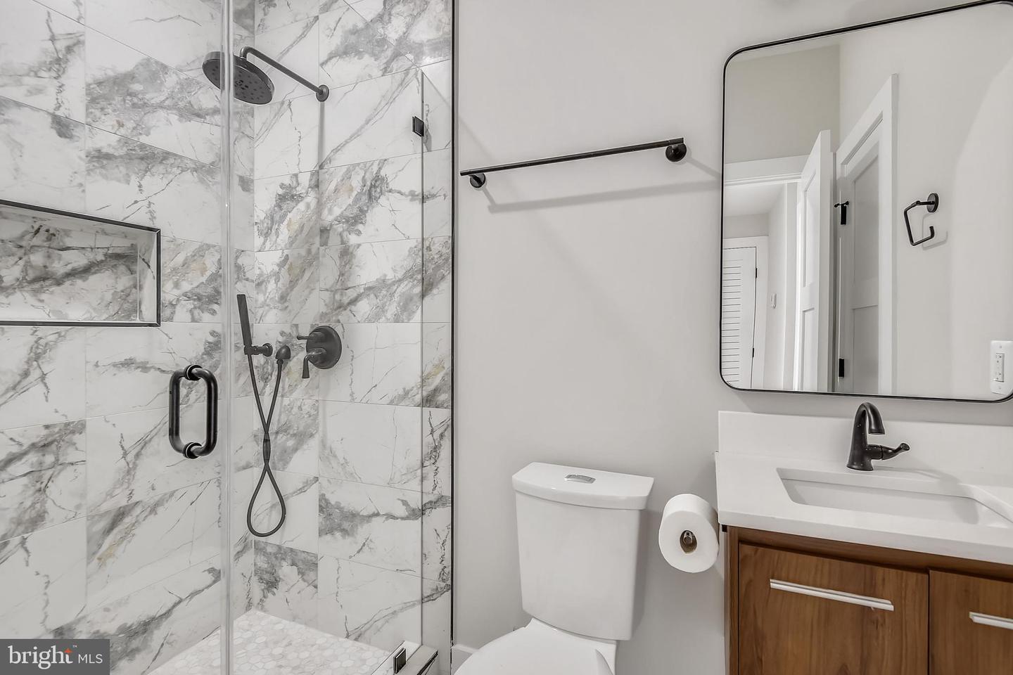 235 FLORIDA NW Unit: 4