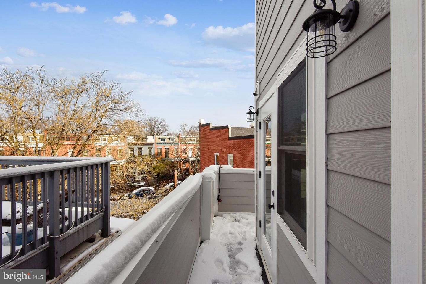 235 FLORIDA NW Unit: 4