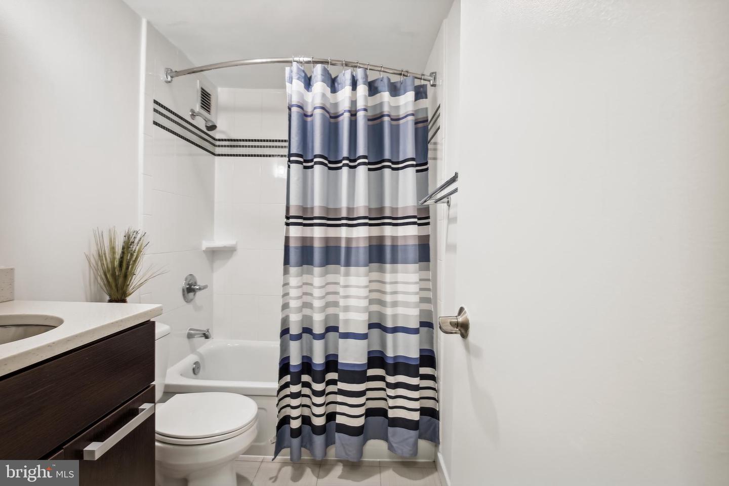 1101 3RD STREET SW Unit: 711